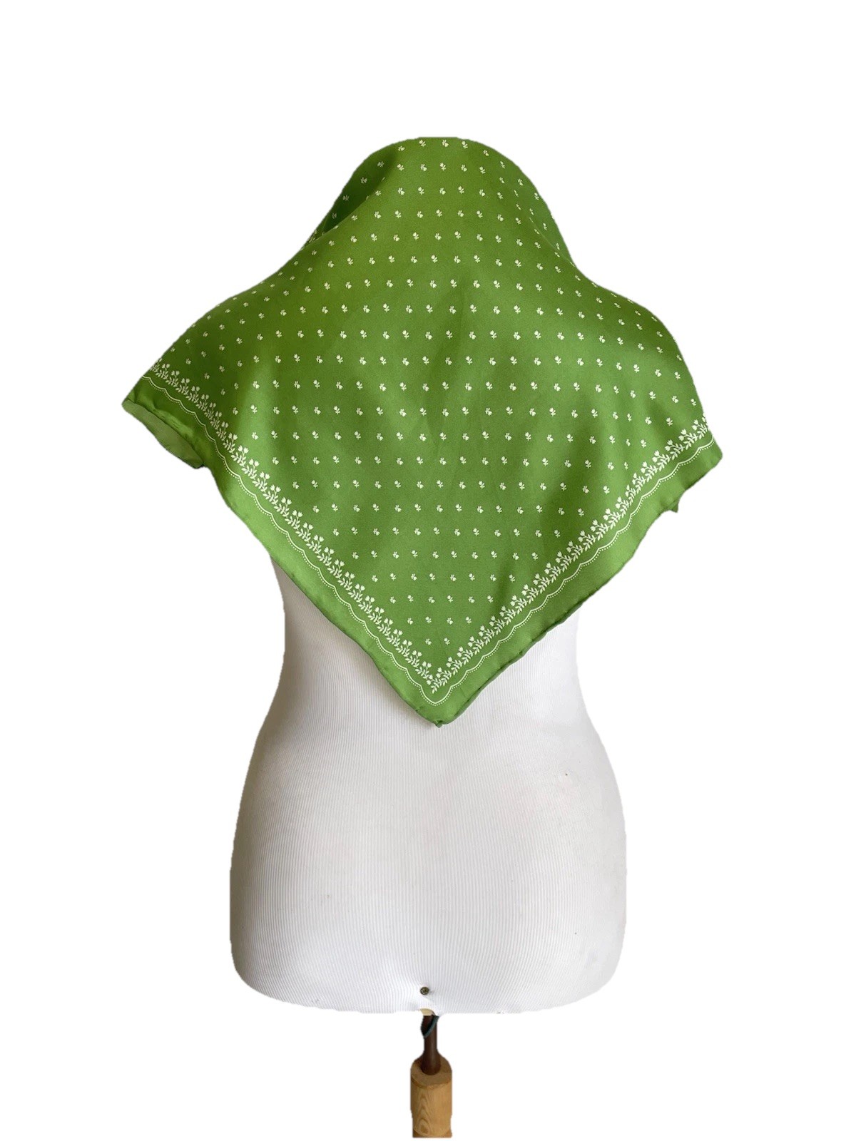 Vintage Apple Green Floral Silk Scarf Cottagecore Ditsy Flower Print Square #A78
