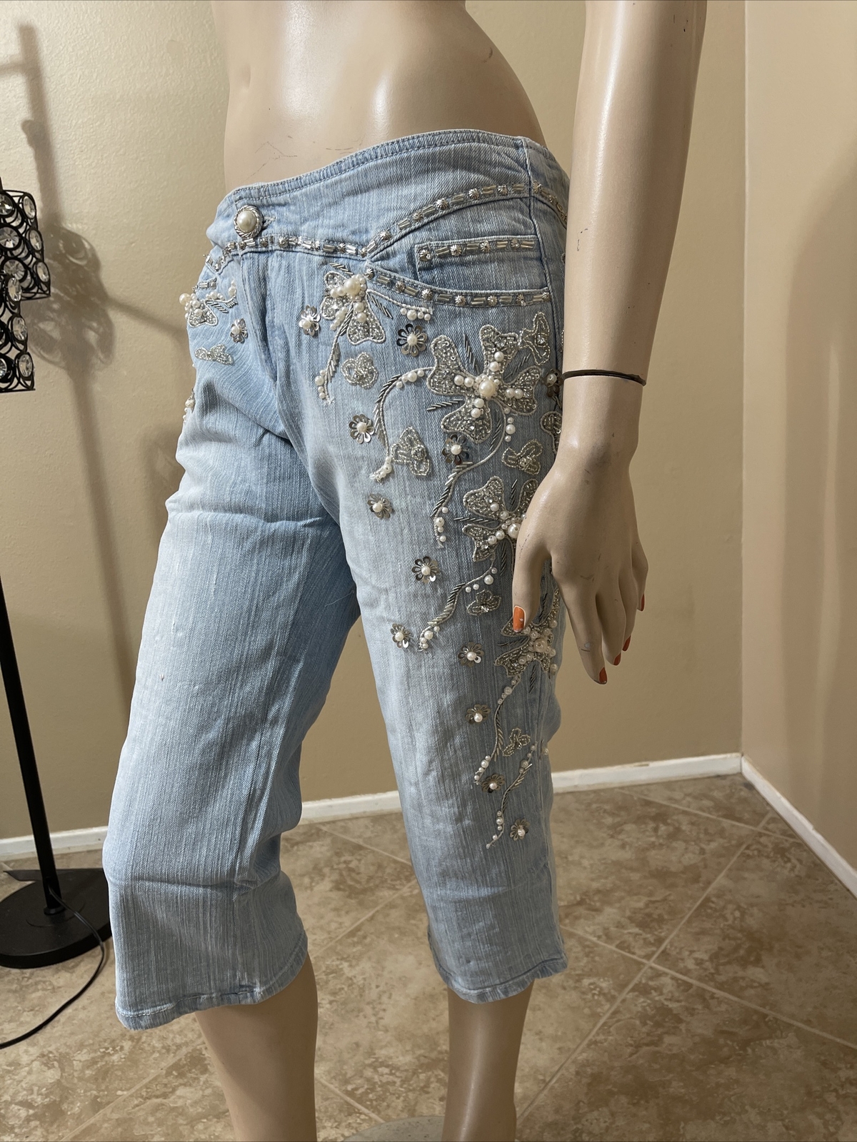 Women’s Light Blue Cotton Casual Beaded Pearls Glitter Zipper Size L Pants Capri