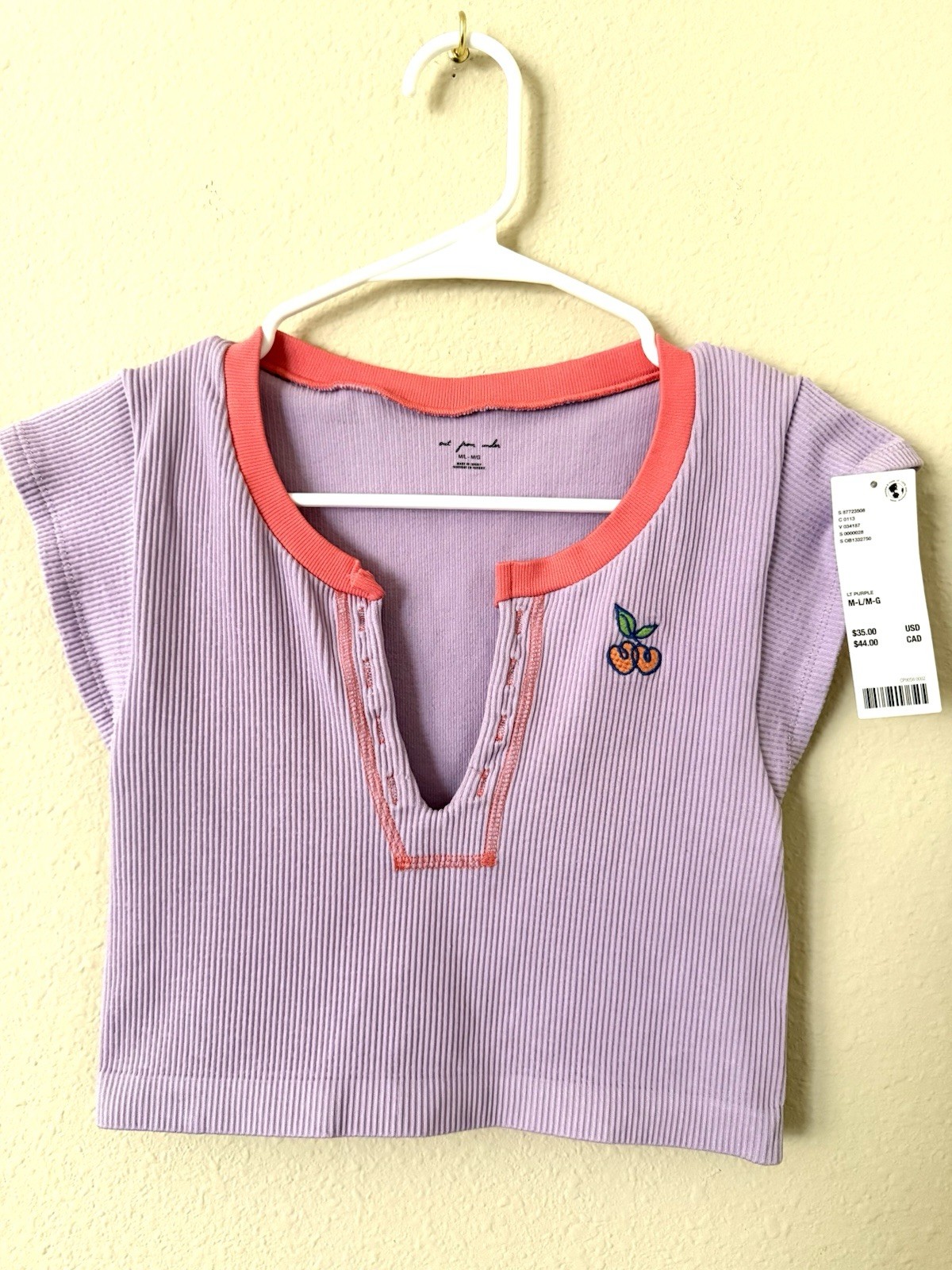 URBAN OUTFITTERS Purple Women’s Crop Top Sz M/L NWT Cap Sleeves Ribbed Fabric