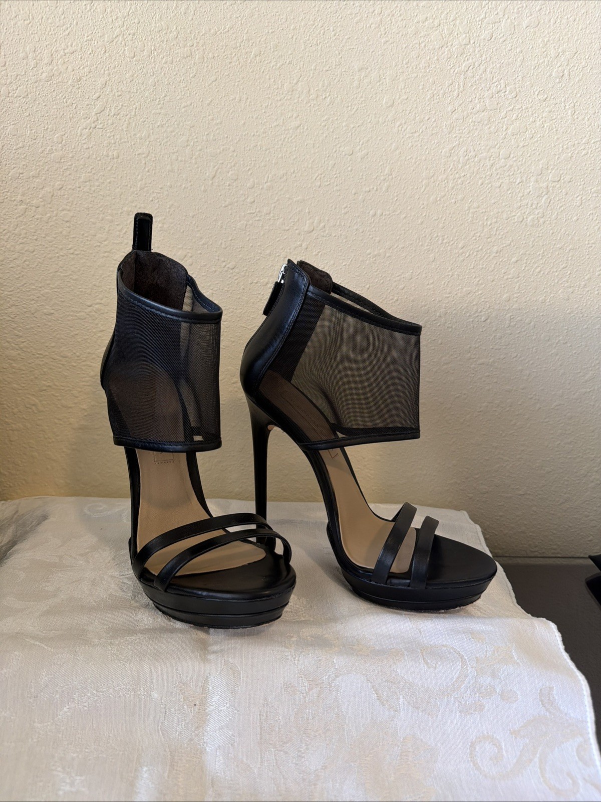 BCBGMaxAzria Black Leather Mesh Platform Heel Sandals 6.5M