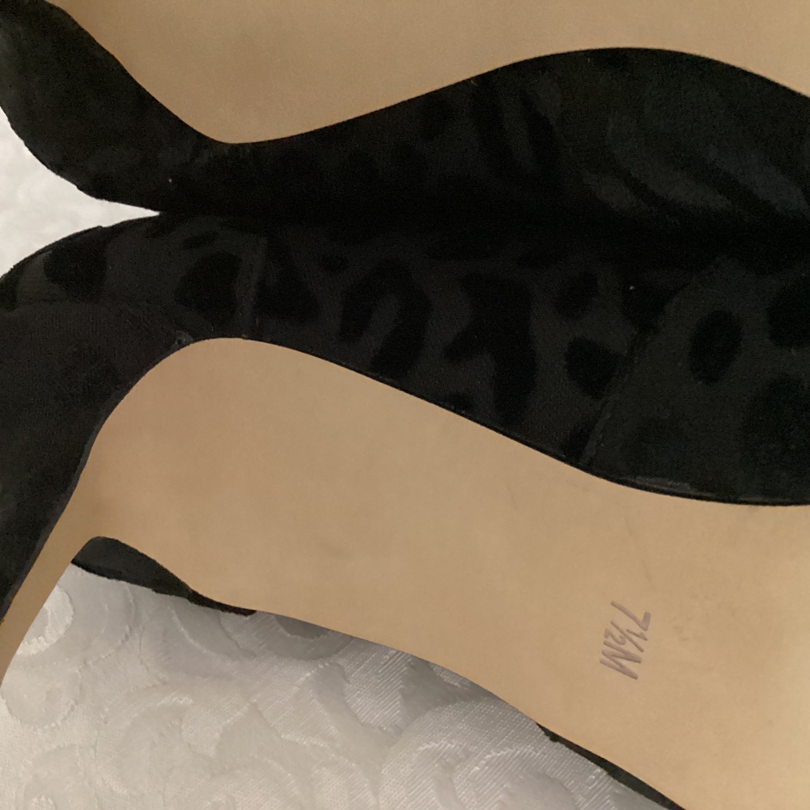 CHARLES by CHARLES DAVID BLKVELVET BOOTS NEW WITHOUT BOX EXCEL CONDITION 7.5