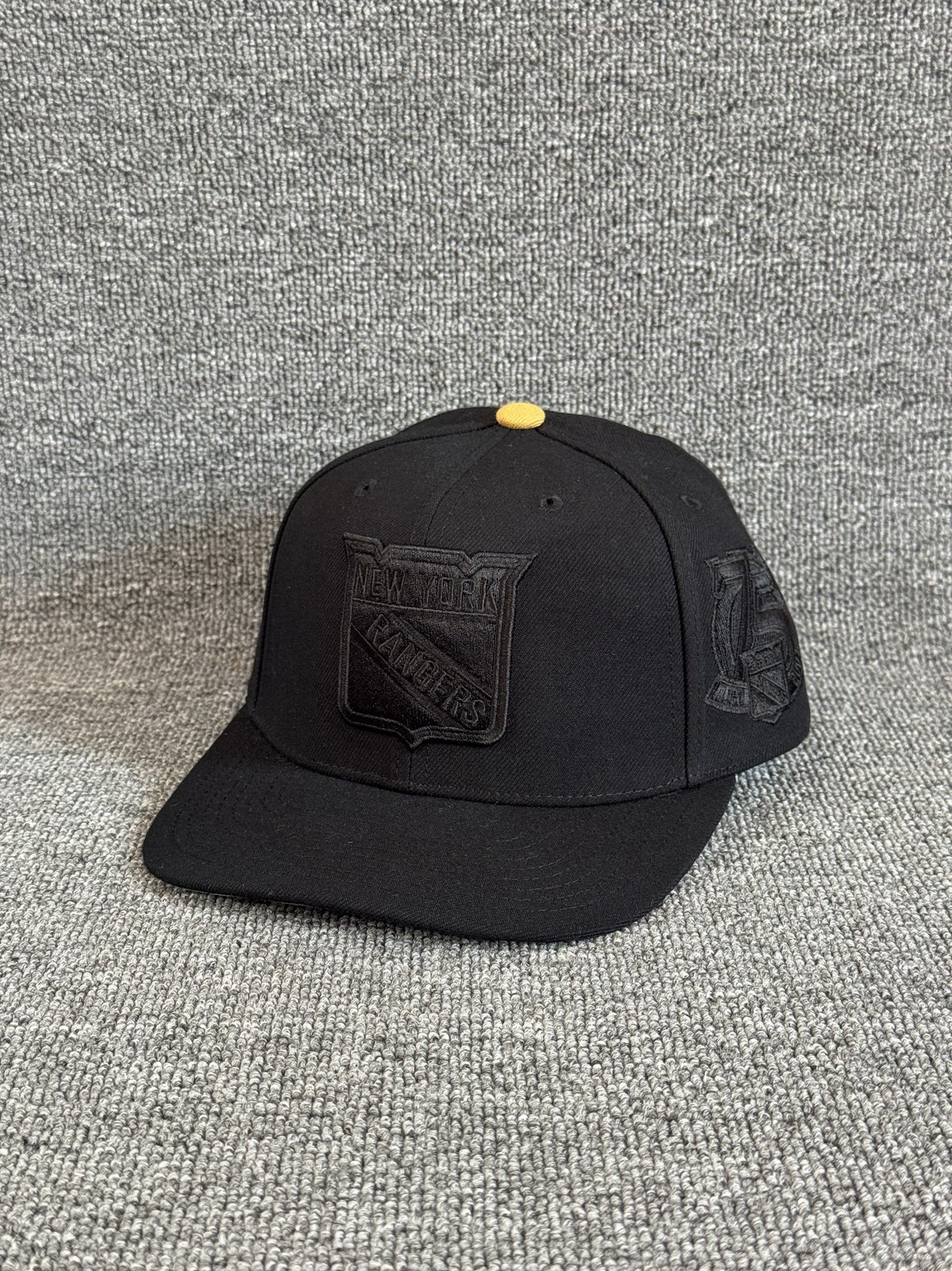 Mitchell & Ness New York Rangers Snapback Flat Brim Black Hat S1363