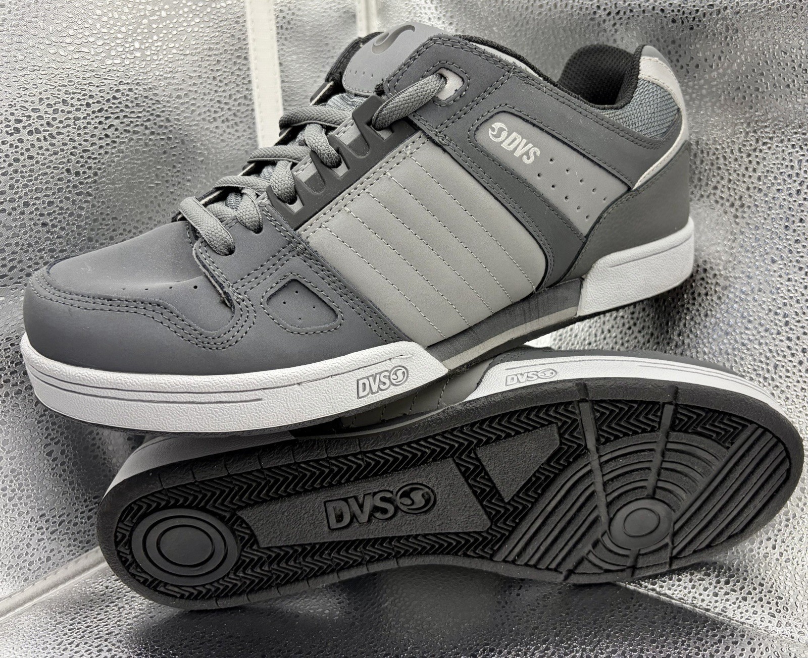 DVS Celsius Mens size 12 leather Skate / Casual shoes FREE SHIPPING
