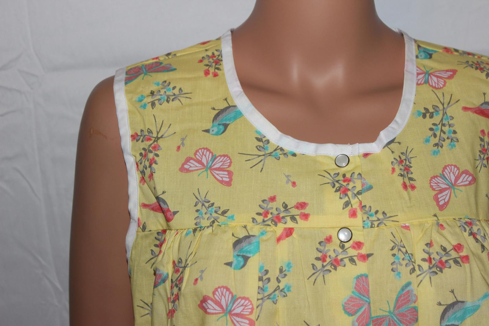 NEW – EASY ESSENTIALS SNAP SMOCK COBBLER APRON YELLOW BIRDS BUTTERFLIES M 3X 4X