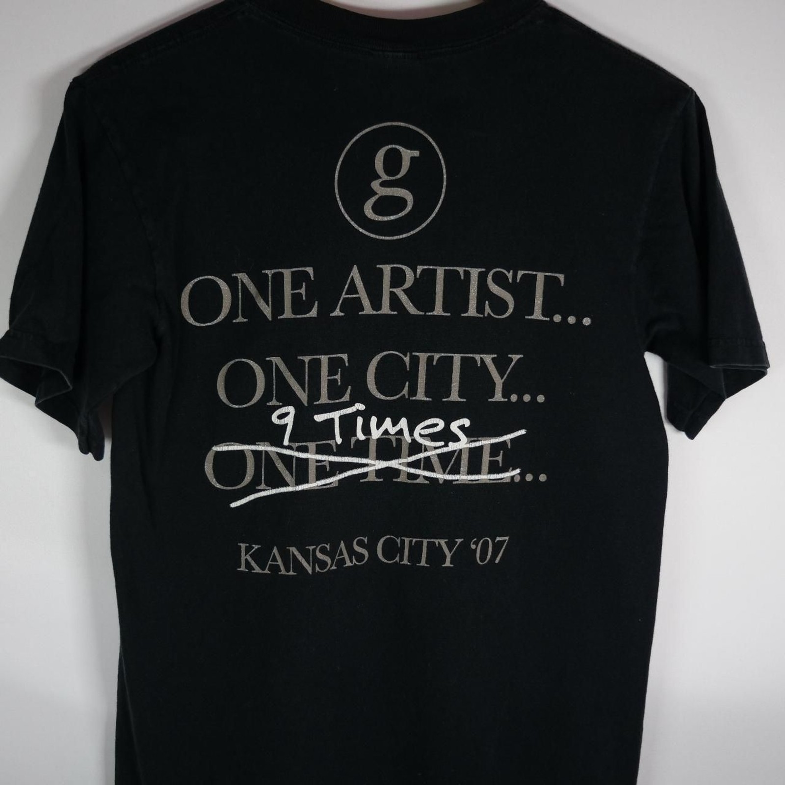 Anvil Men’s Black T-shirt