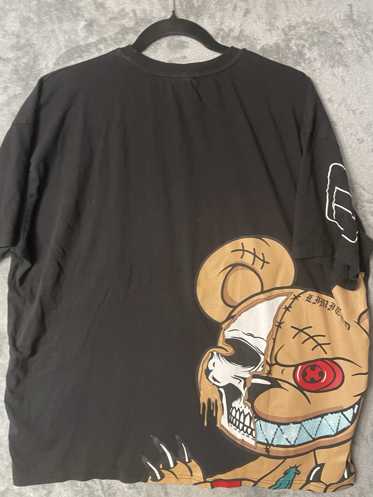 MAN boohooMAN Black Graphic Zombie Bear T-Shirt Men’s L Short Sleeve