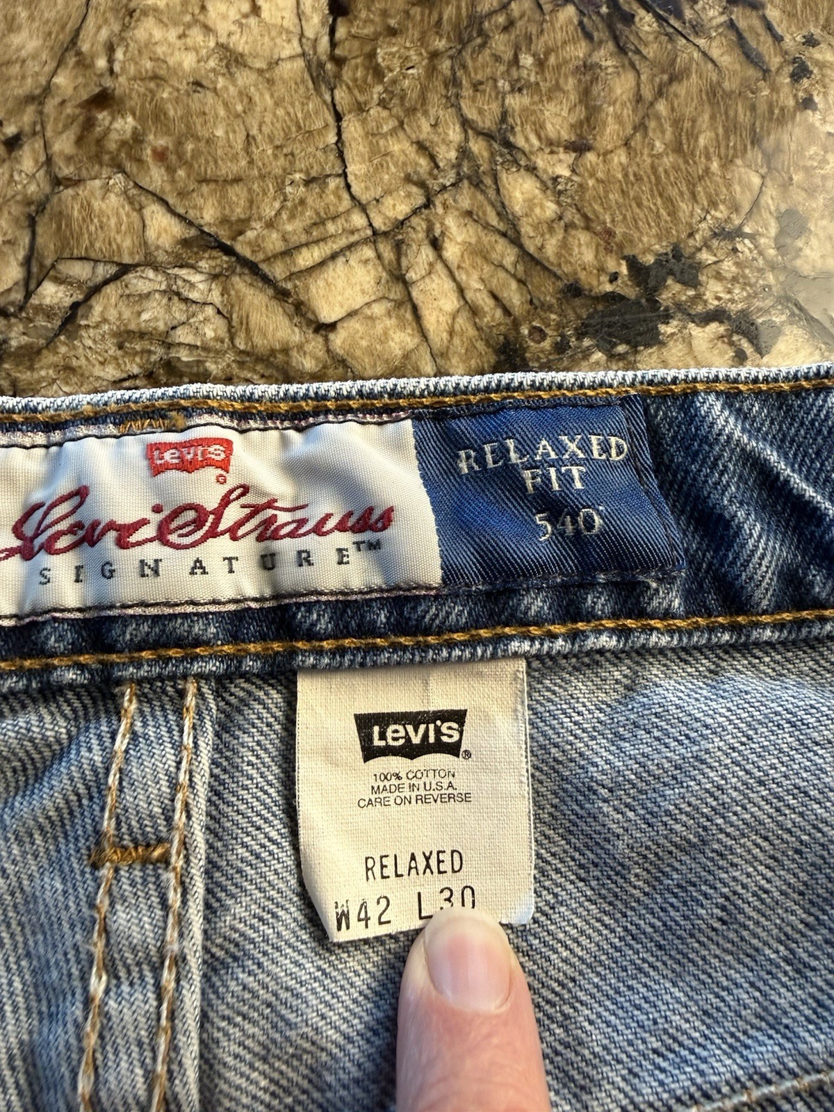 VTG Levi’s 540 Relaxed Fit Y2K Brown Tab Men’s Blue Jeans Size 42×30 USA Made