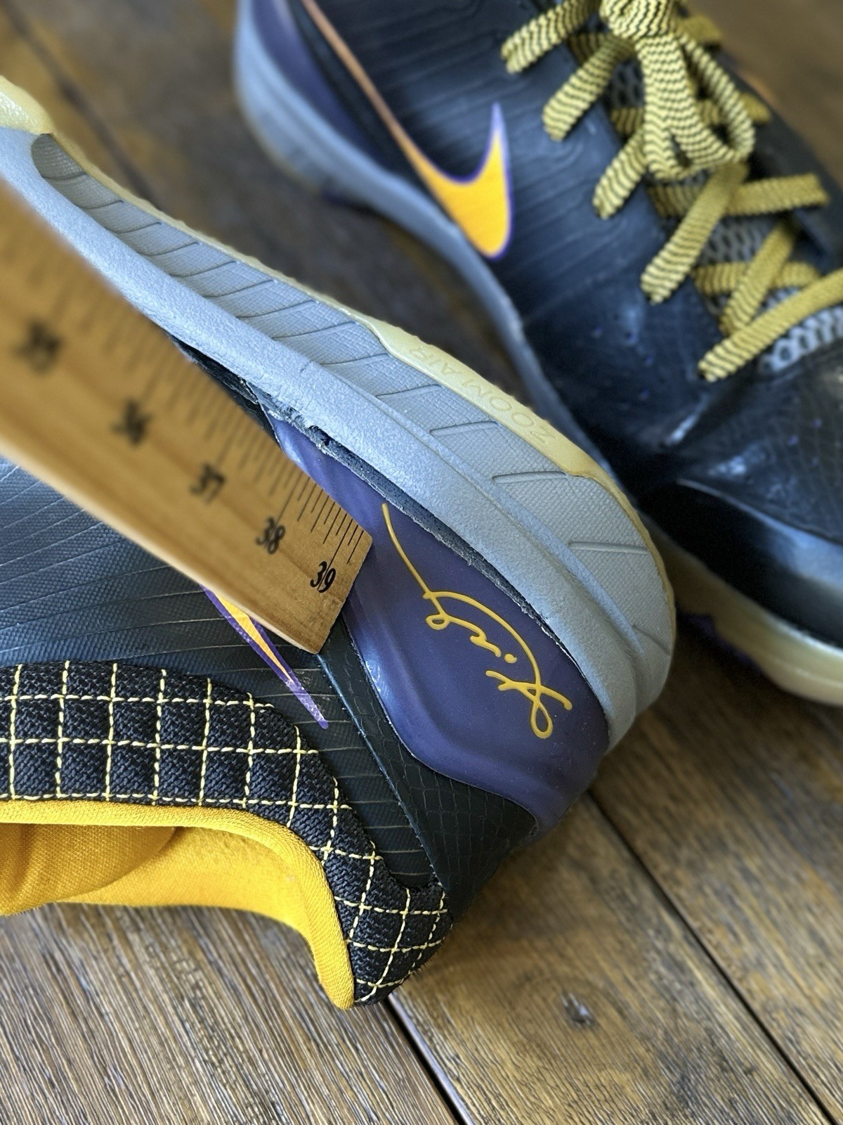 Vintage Nike Zoom Kobe 4 Carpe Diem