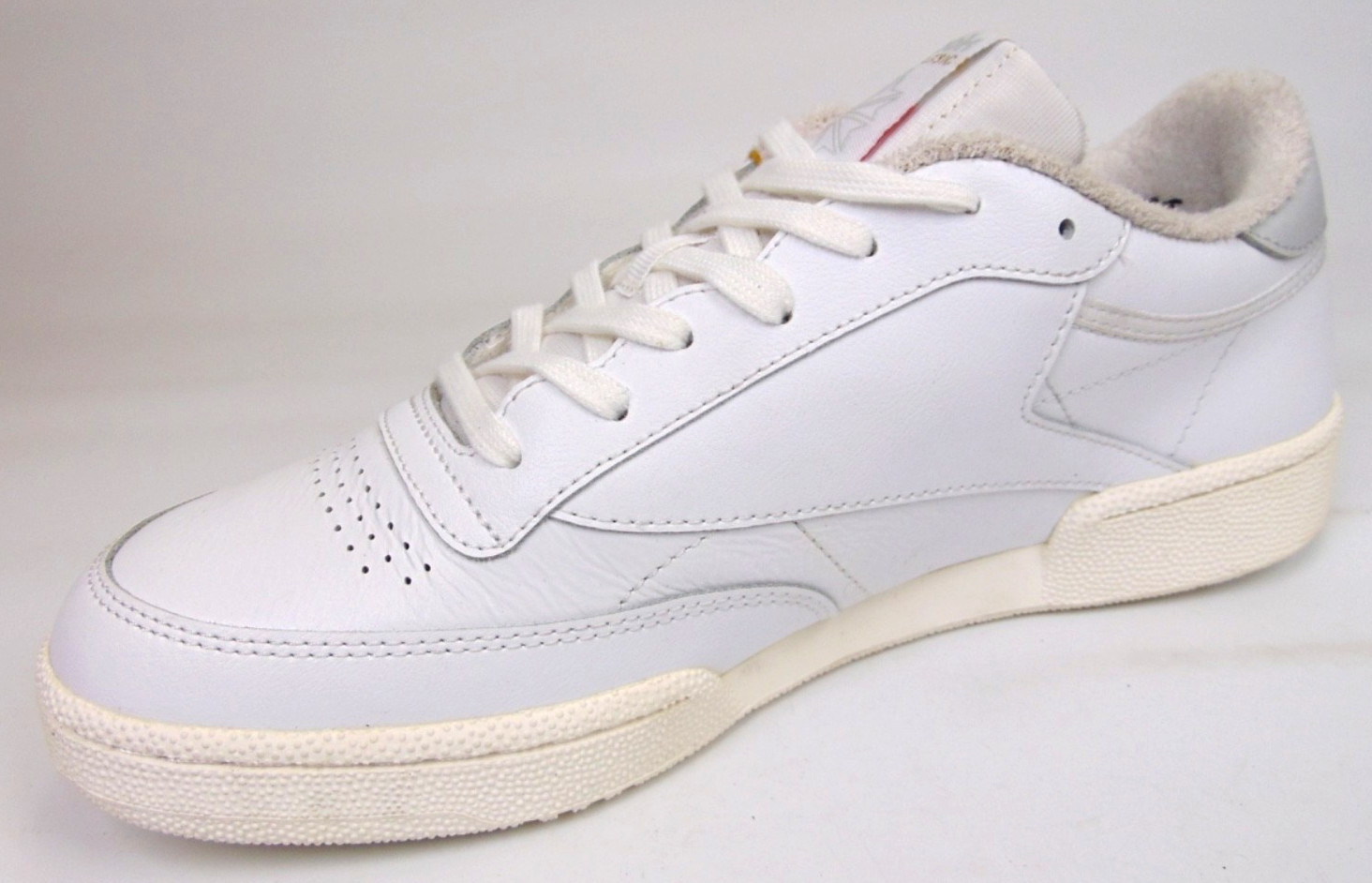 NEW! Reebok Club C 85 Casual Classic Sneakers Men’s Size 9.0 M White Leather
