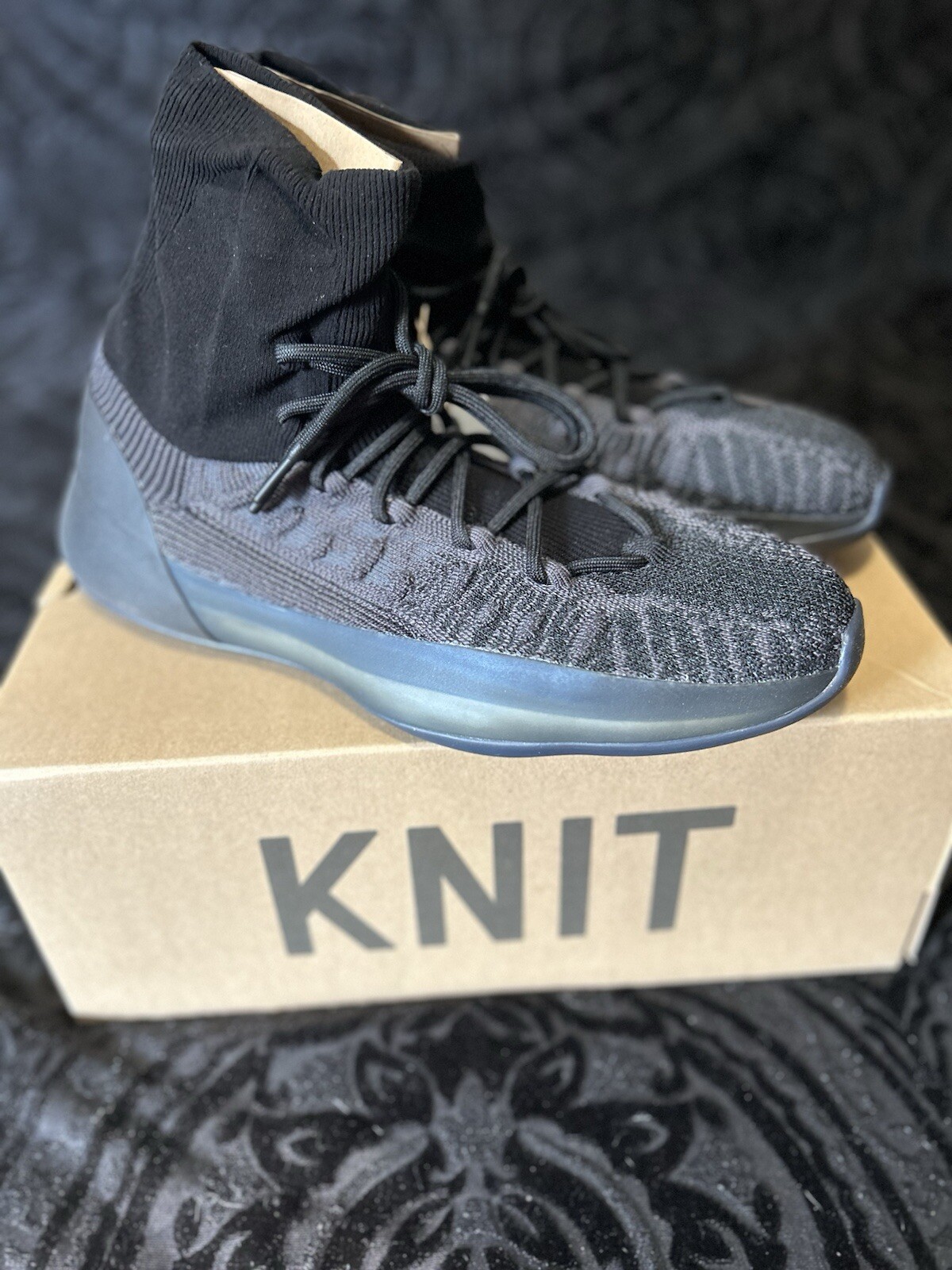 Size 12 – adidas Yeezy Basketball Knit Onyx