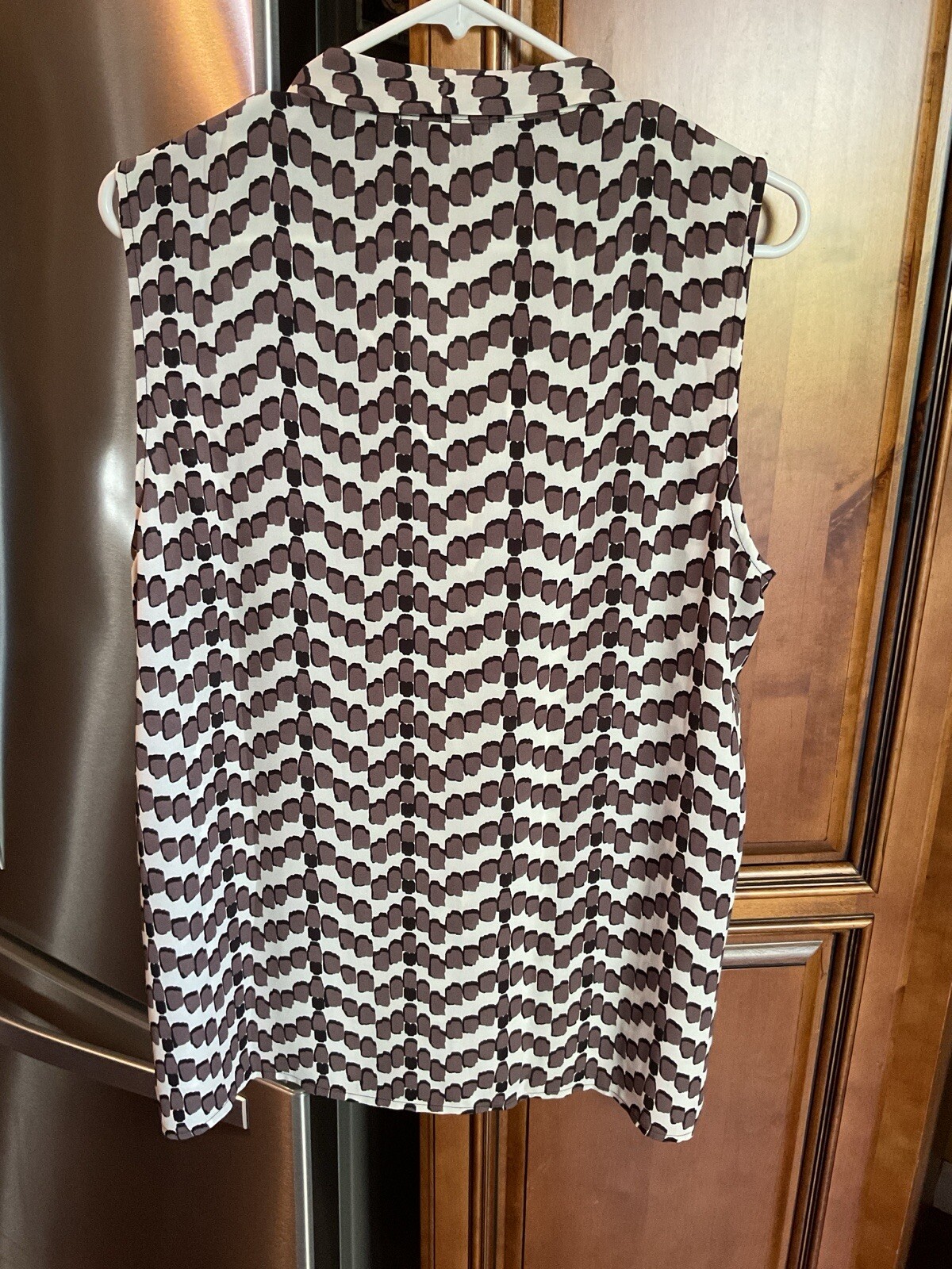 Pleione Women’s Semi Sheer Sleeveless Blouse Button Up Tie Size XL – FREE SHIP