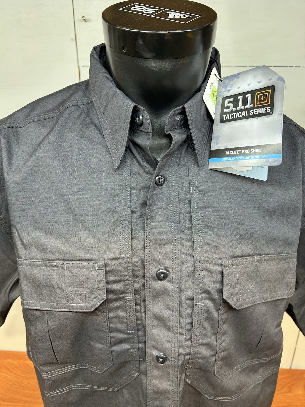 5.11 Tactical Taclite Pro Short-Sleeve Button Up Shirt, Style 71175, Sz M Medium