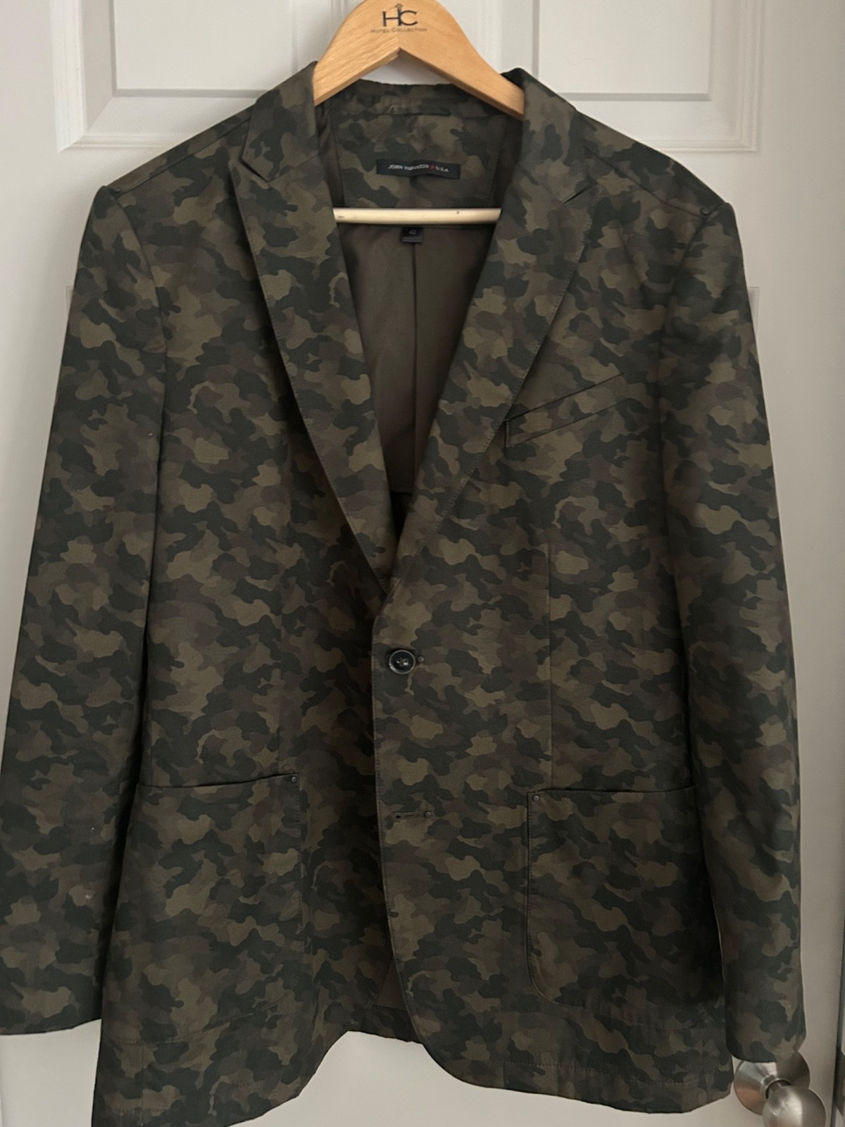 John Varvatos Two Button Camo Peak Lapel Blazer Size 42 Kalamata