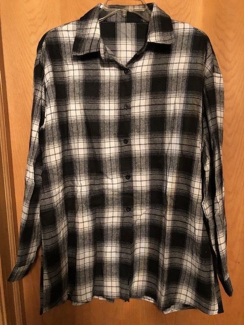 Woman’s Black and White Plaid Shirt / Unbranded / Size Large / New without Tags