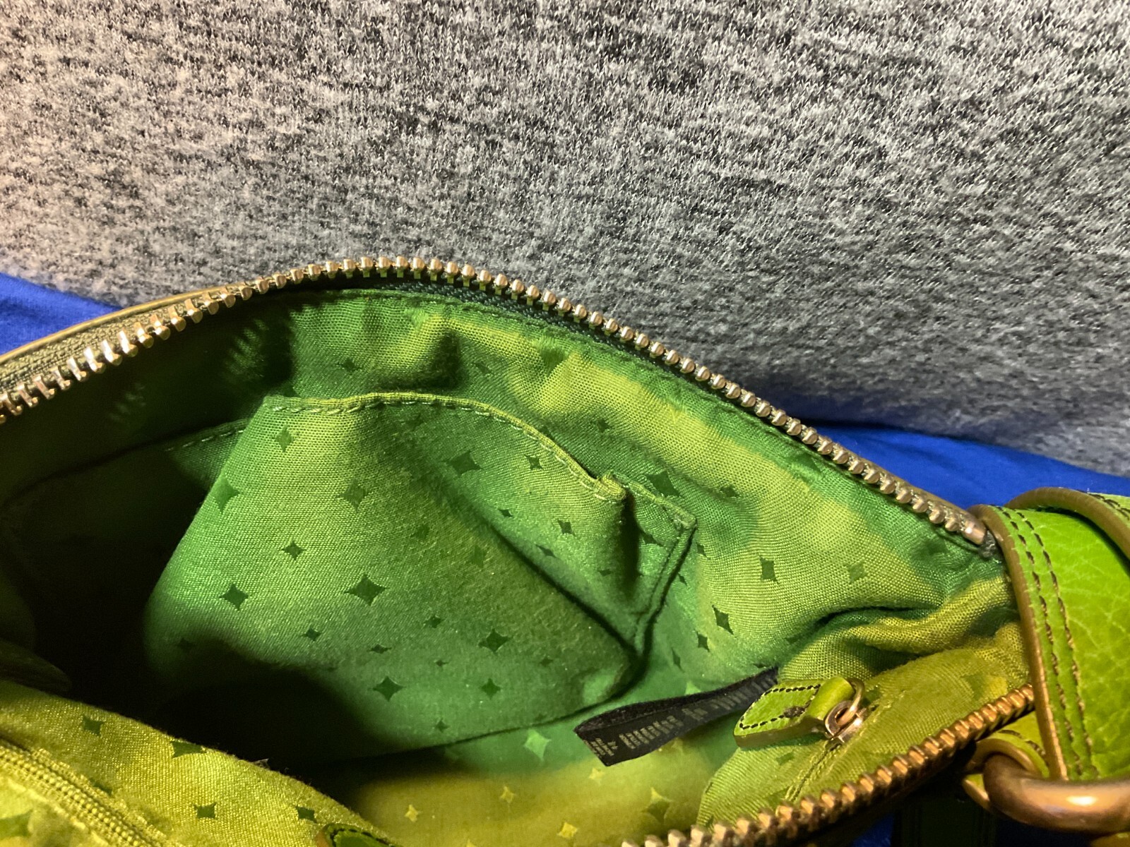 Fossil Marlowe Kelly Green Pebble Leather Credit Card Turn Lock Zip Crossbody