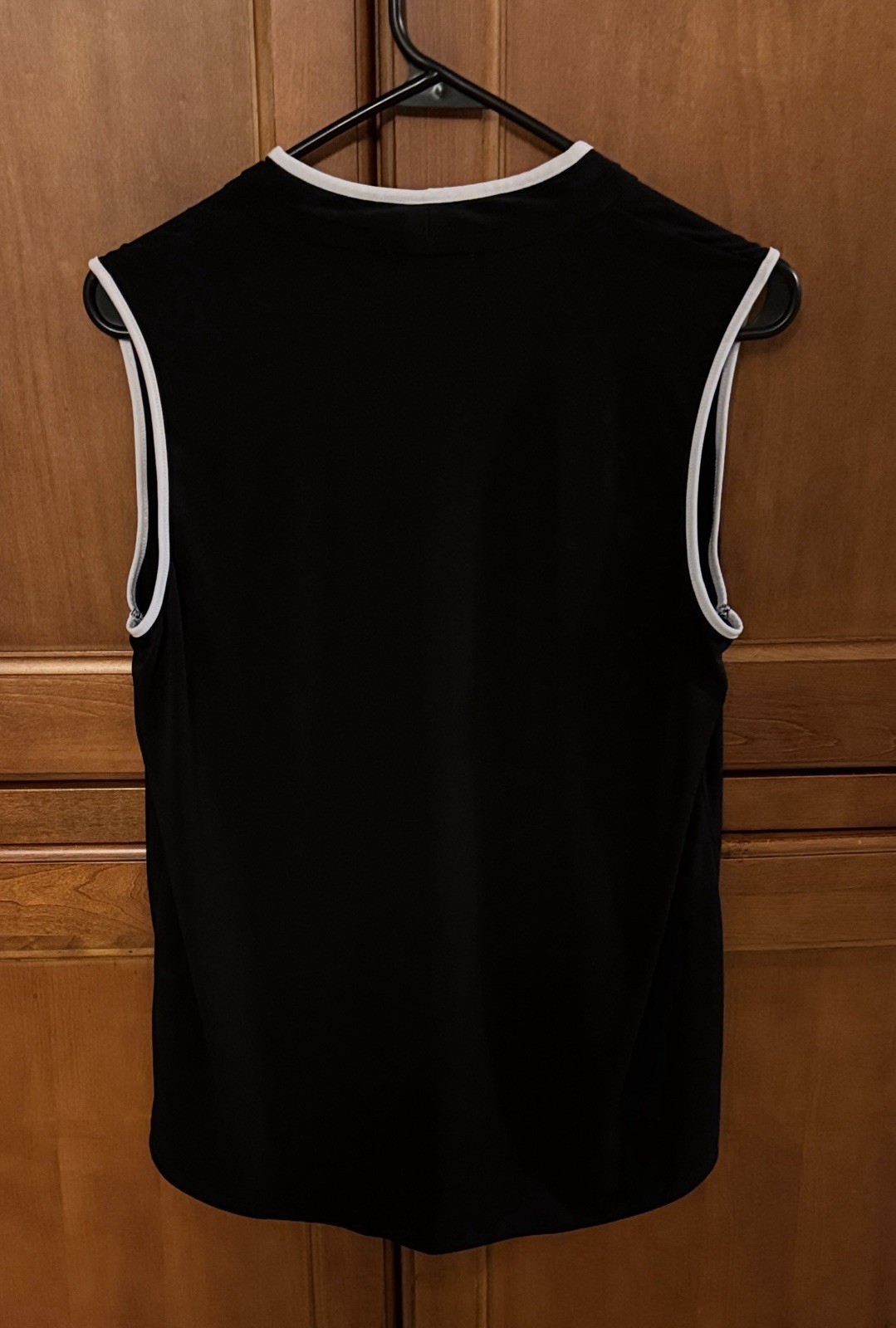 Calvin Klein Black Sleeveless Blouse Top with White Piping Women’s Size Medium M