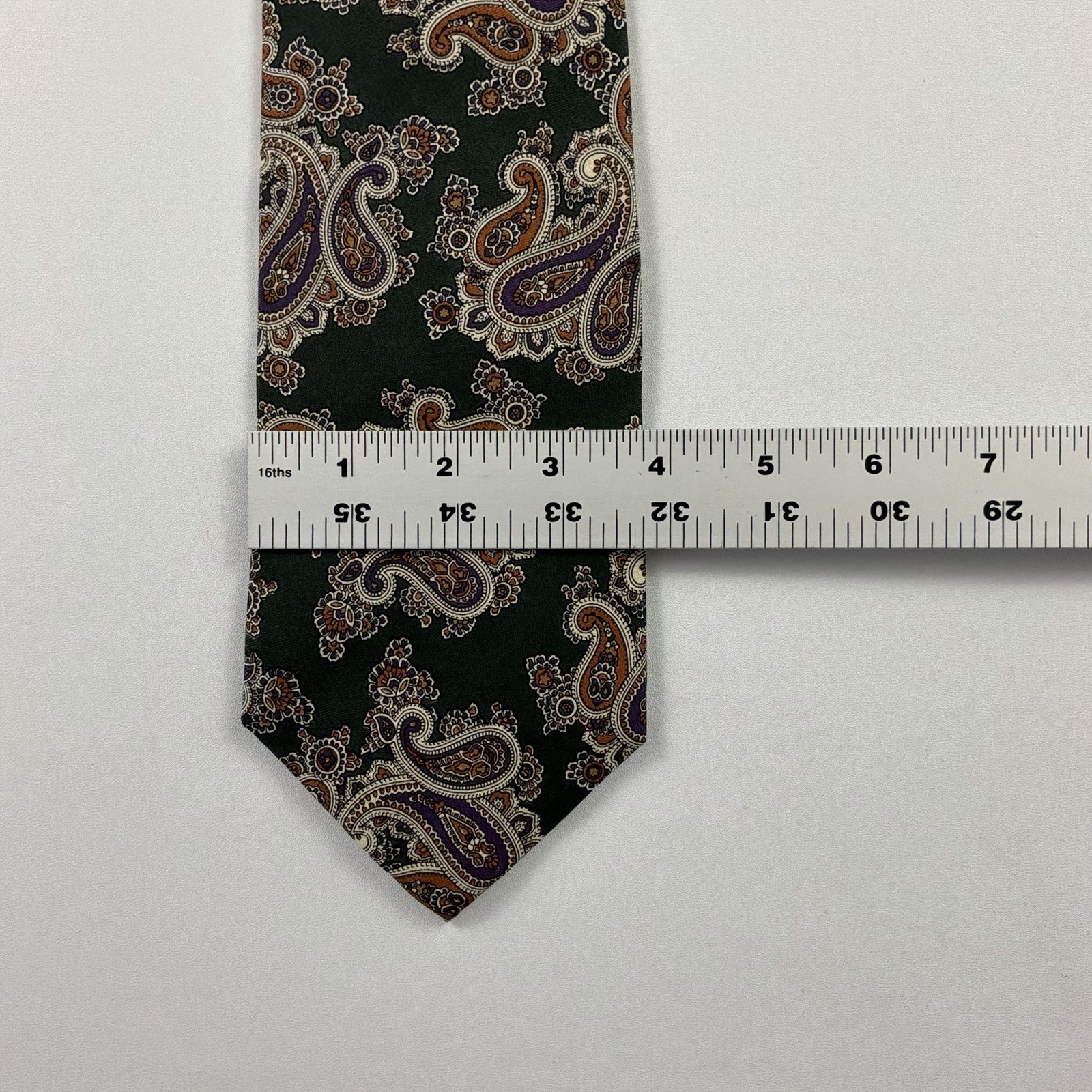 J.S.A. Bank Executive Collection Men’s Green Woven Silk Paisley Pointed Tie