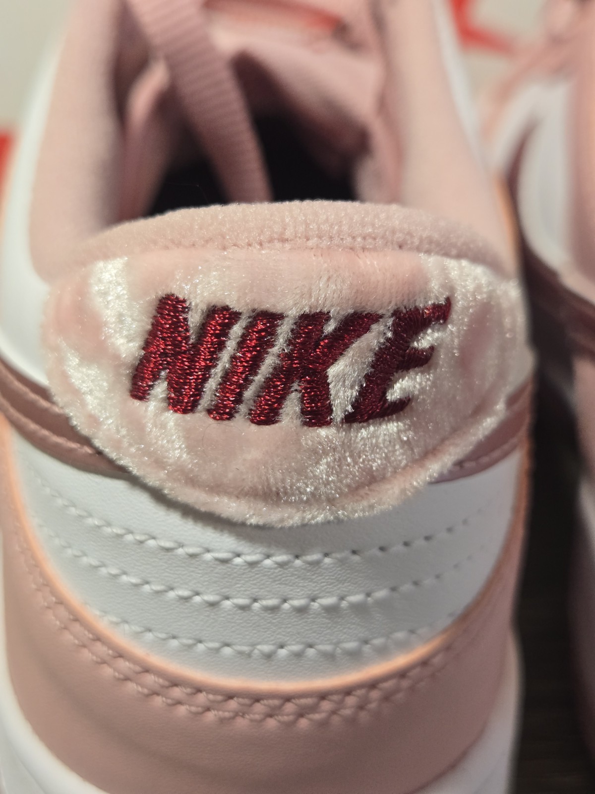 Nike Dunk Low GS Pink Glaze White DO6485-600 Brand New Size 7Y / Women’s 8.5