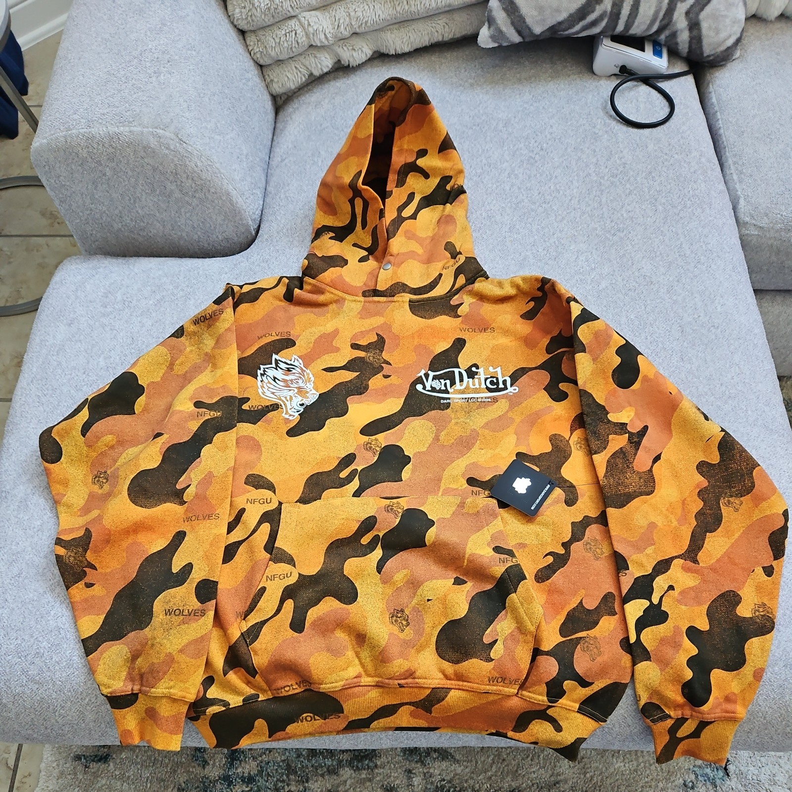 Darc Sport x Von Dutch Orange Camo Pierce Hoodie Size M Men’s NWT