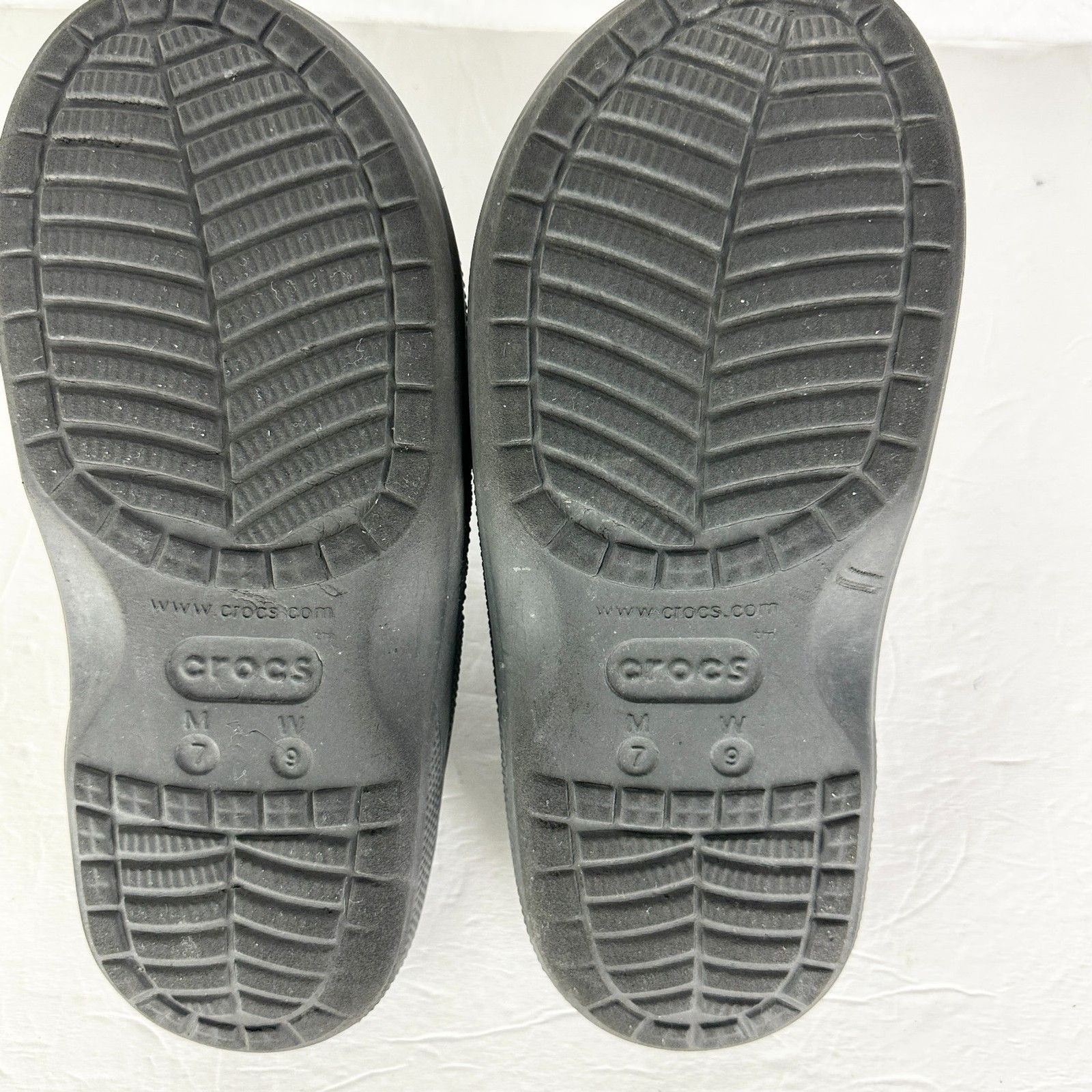 Crocs Women’s Baya Slide Sandal Size 9 Black Summer Beach Casual Comfort