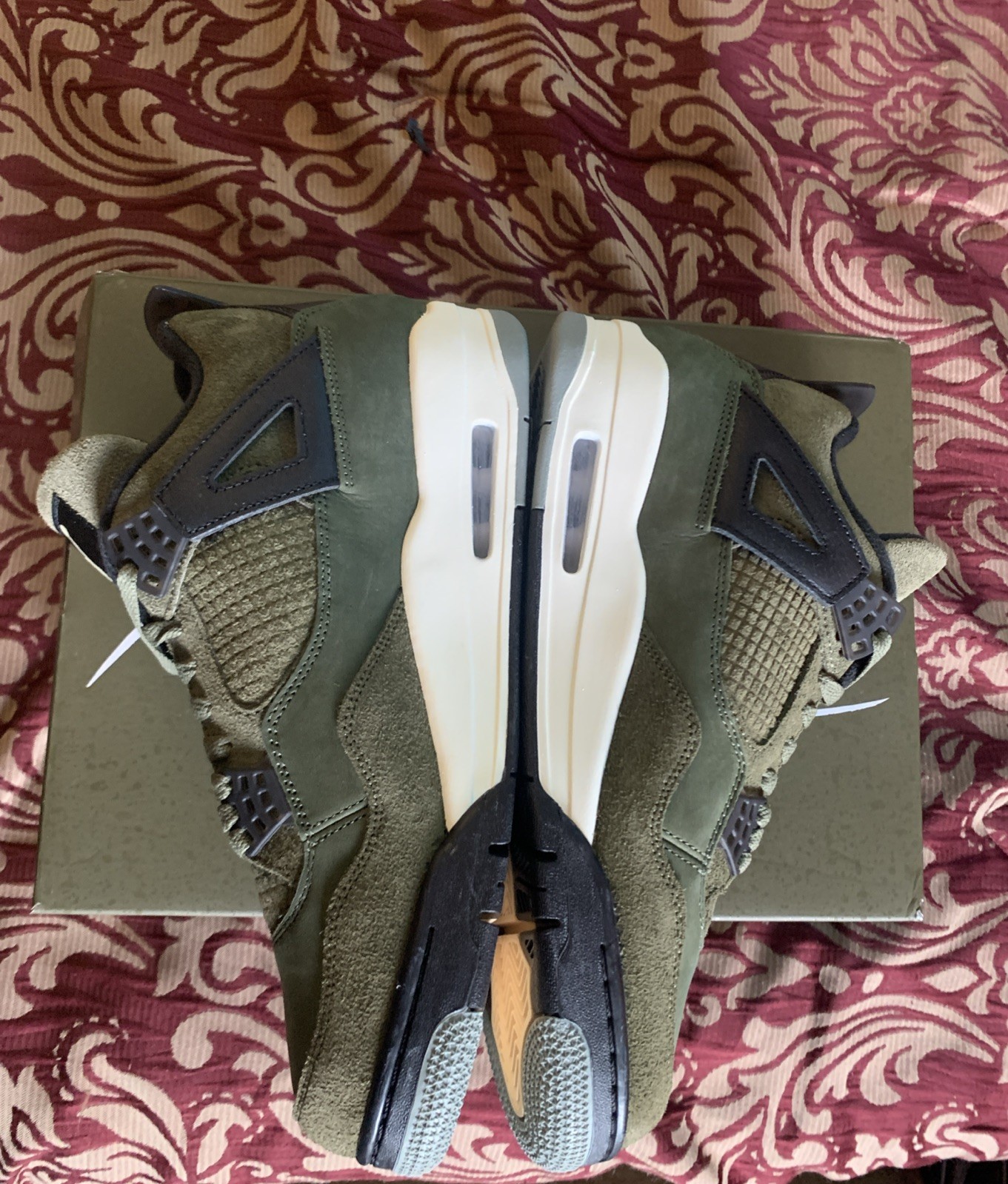 Size 10 – Jordan 4 SE Retro Low Craft – Olive W/ *FREE SHIRT INCLUDED*