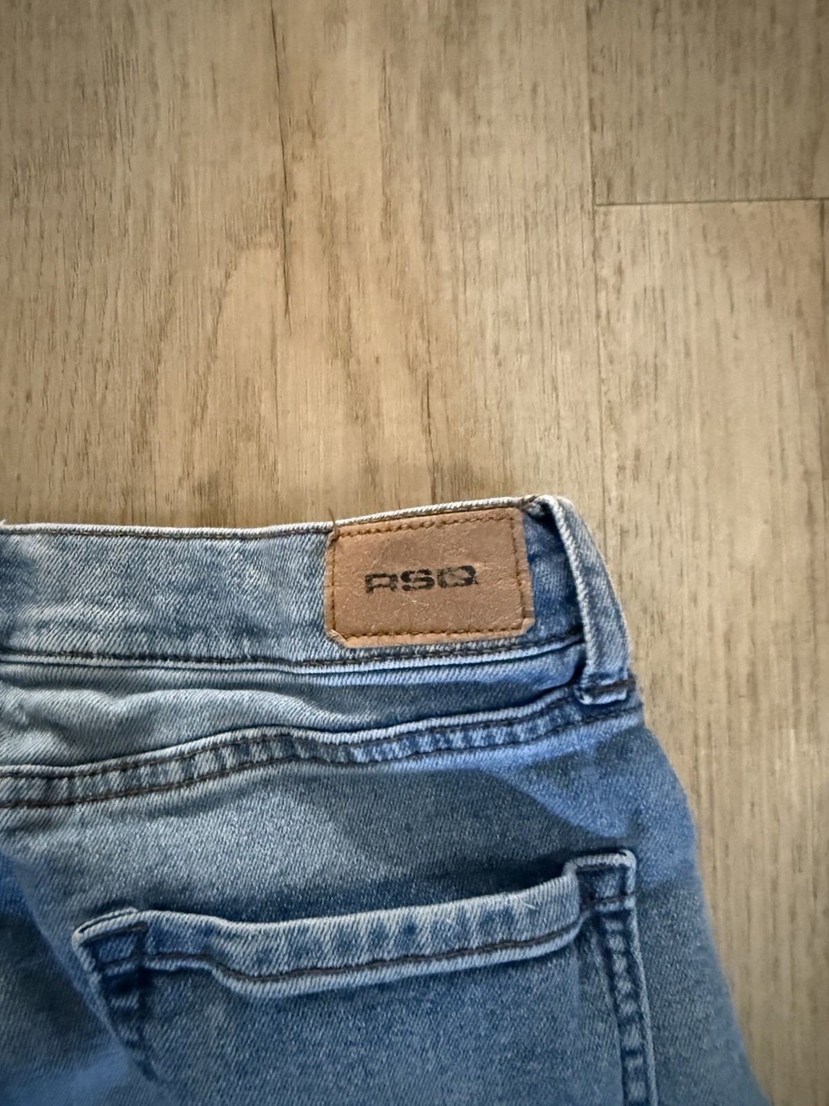 RSQ Boys Straight Fit Blue Denim Jeans Size 14 Medium Wash Button Closure