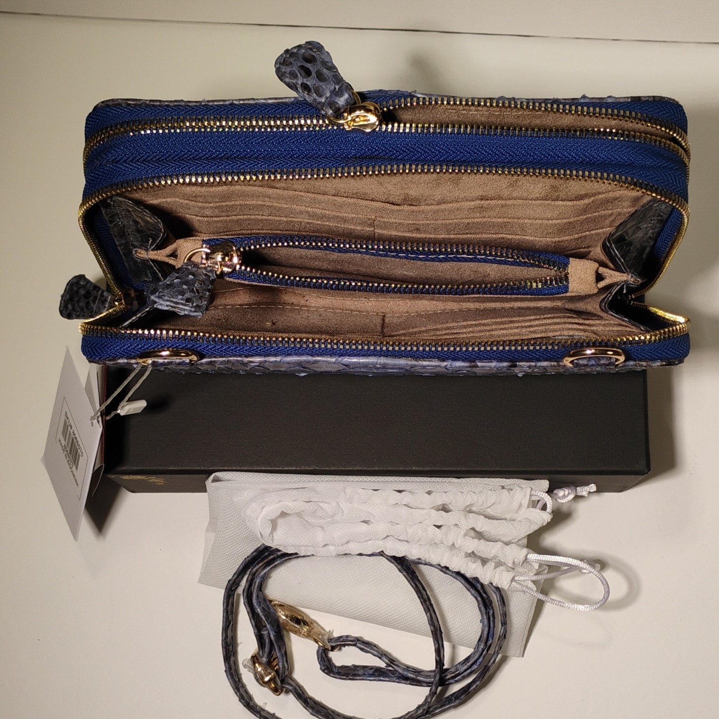 Grand Pelle Navy Python Snakeskin Crossbody Bag, Detachable Strap, Zip, Pockets