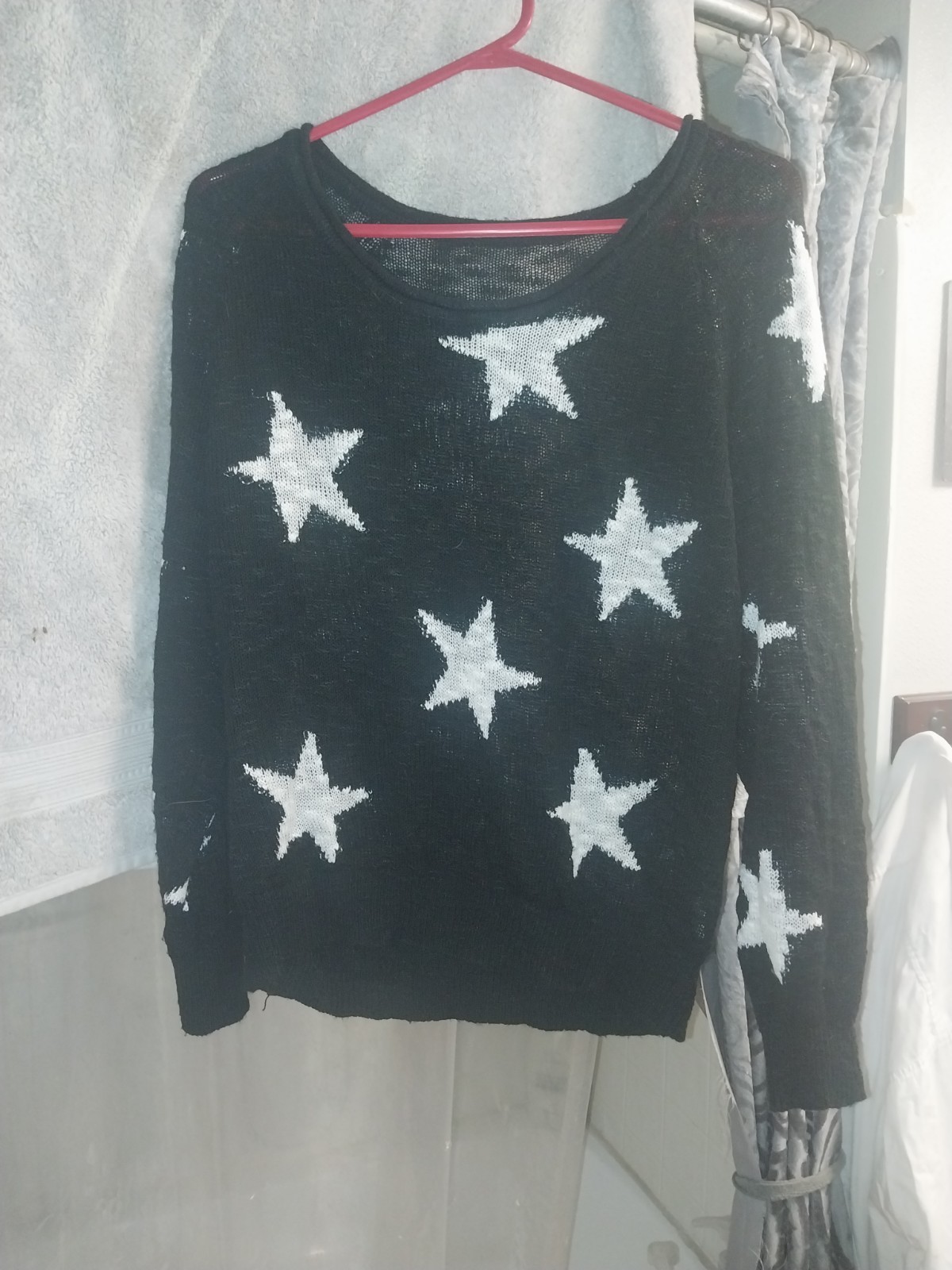 Women’s M Black/White Star Graphic Knit Round Neck Pullover Sweater Long Sleeve