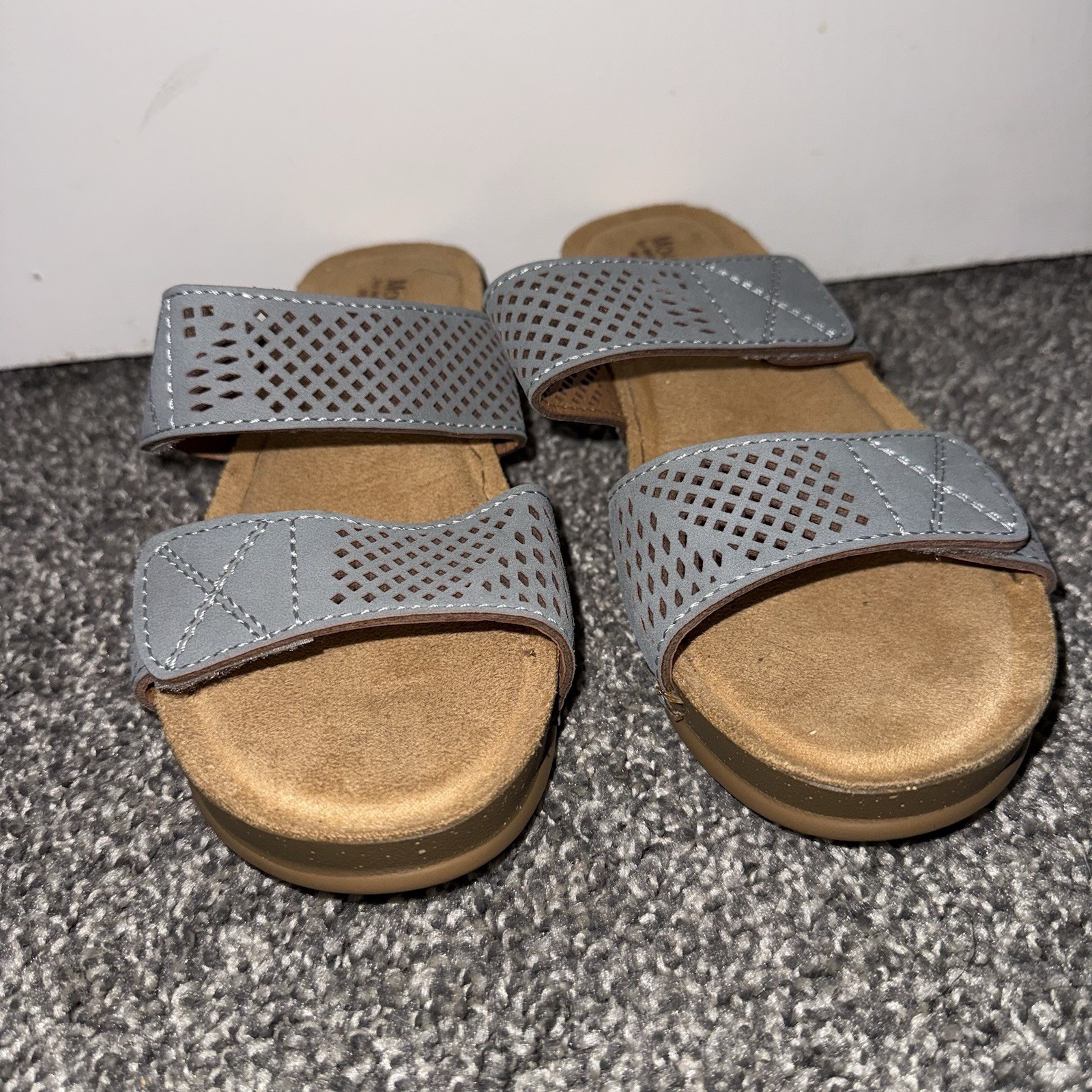 Mountain Sole By White Mountain Women’s Gray Perforated Slide Sandals Comfort