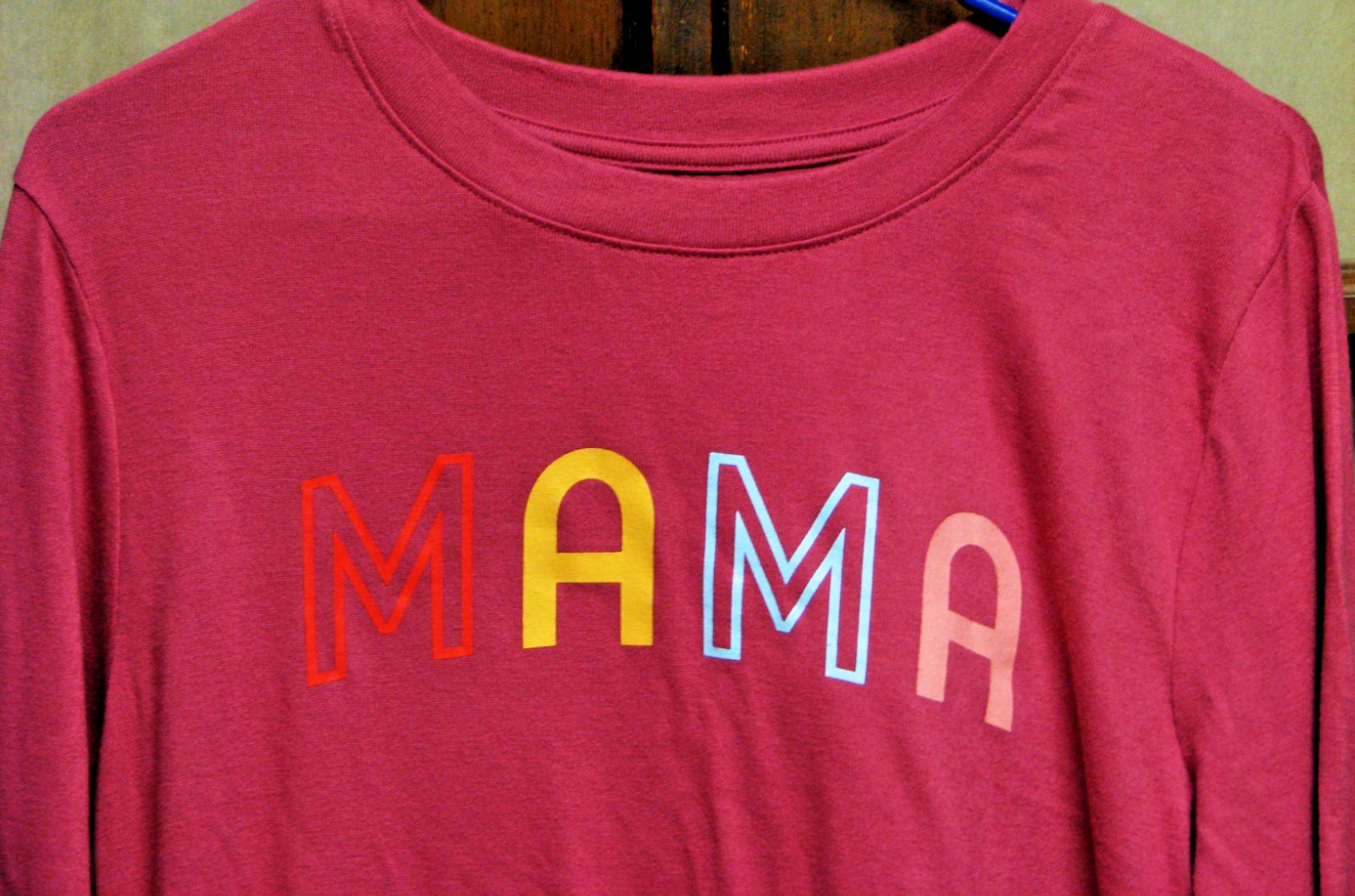 Positive Tees Womens “MAMA” LONG SLEEVE PULLOVER(M) WITH MOM PENDANT