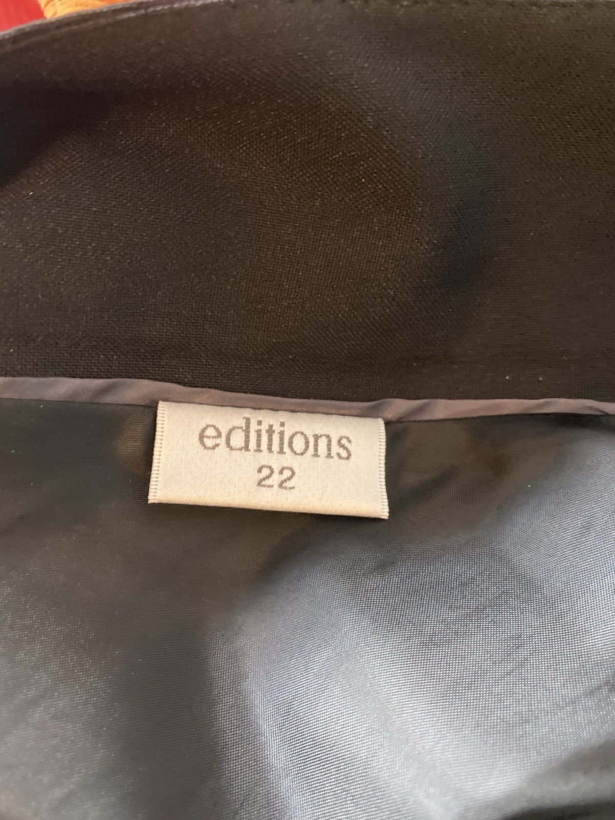 Ladies Debenhams Smart Black Skirt Lined Knee Length Office Work Size 22 BNWOT