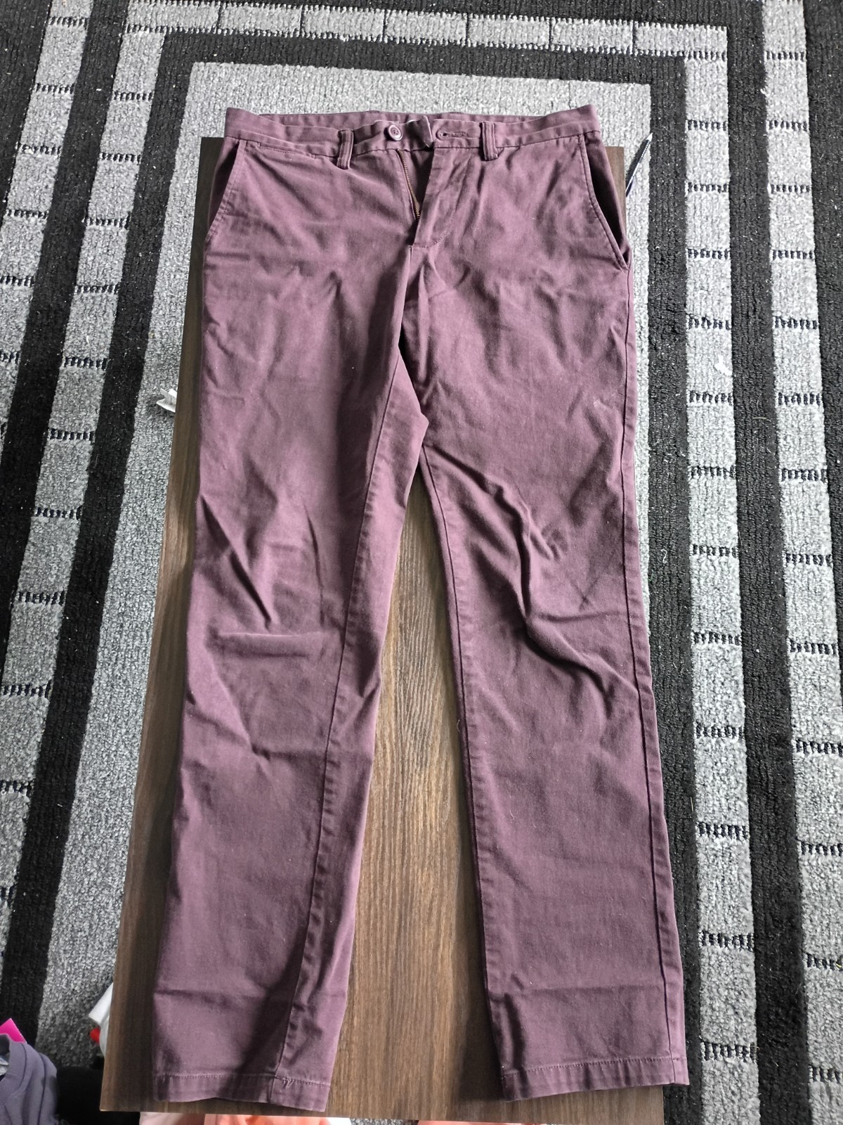 Old Navy Ultimate Slim Mens Burgundy Chino Pants 29×32