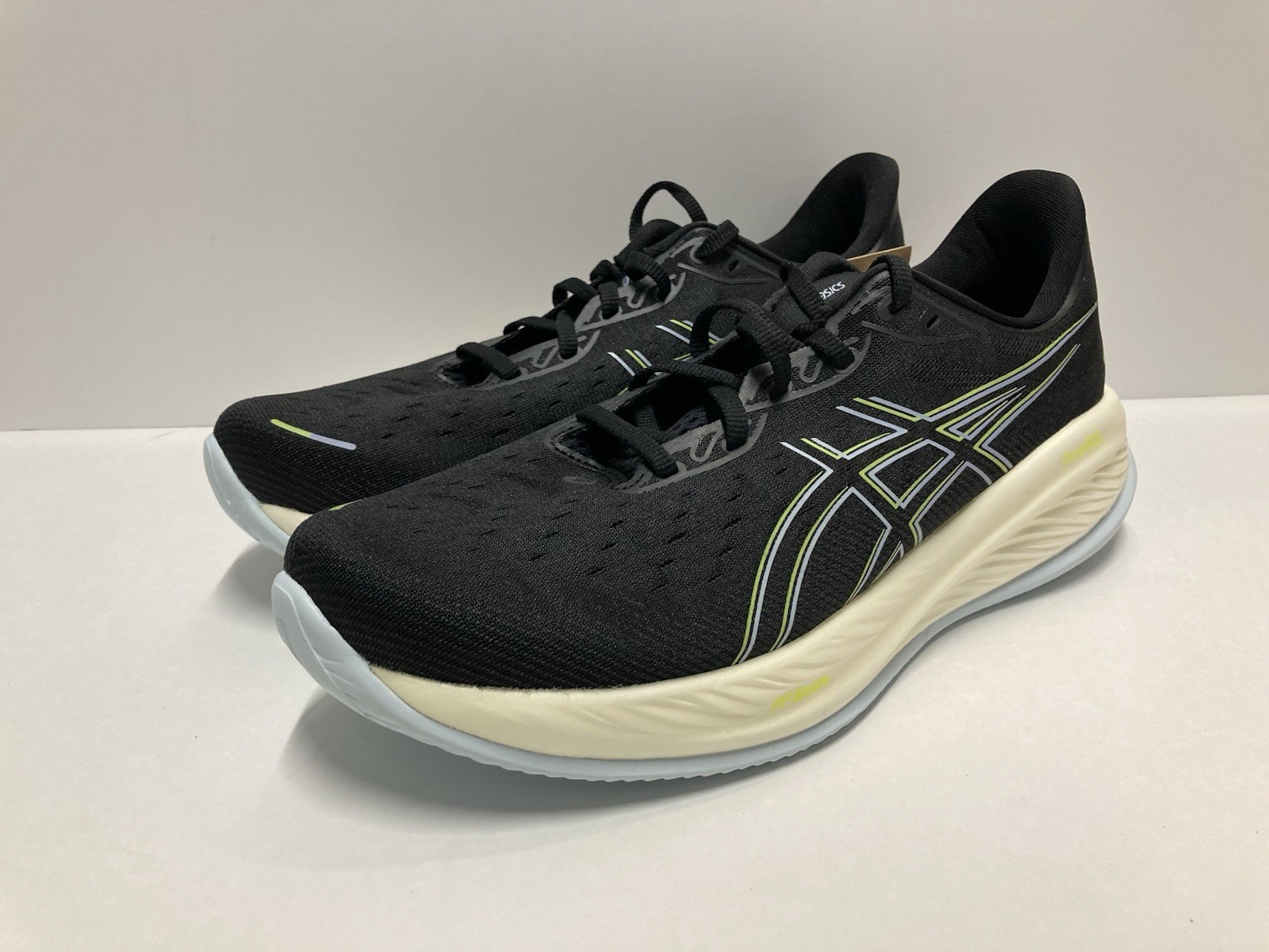 ASICS Gel-Cumulus 26 Men’s Size 9.5 Black/Safety Yellow