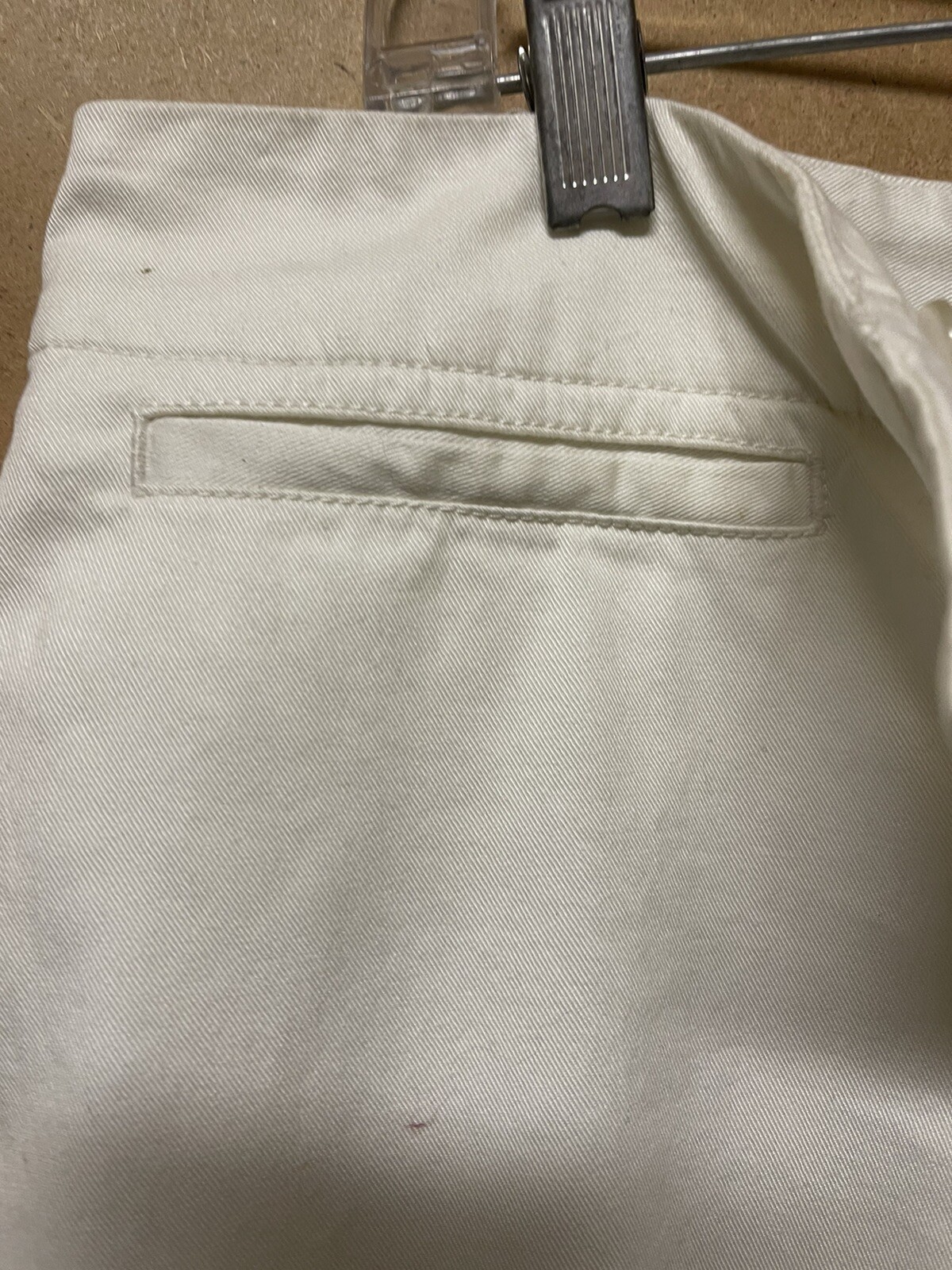 JH Collectibles Size 14 White Capri Zip Front Pants 97% Cotton/ 3% Spandex