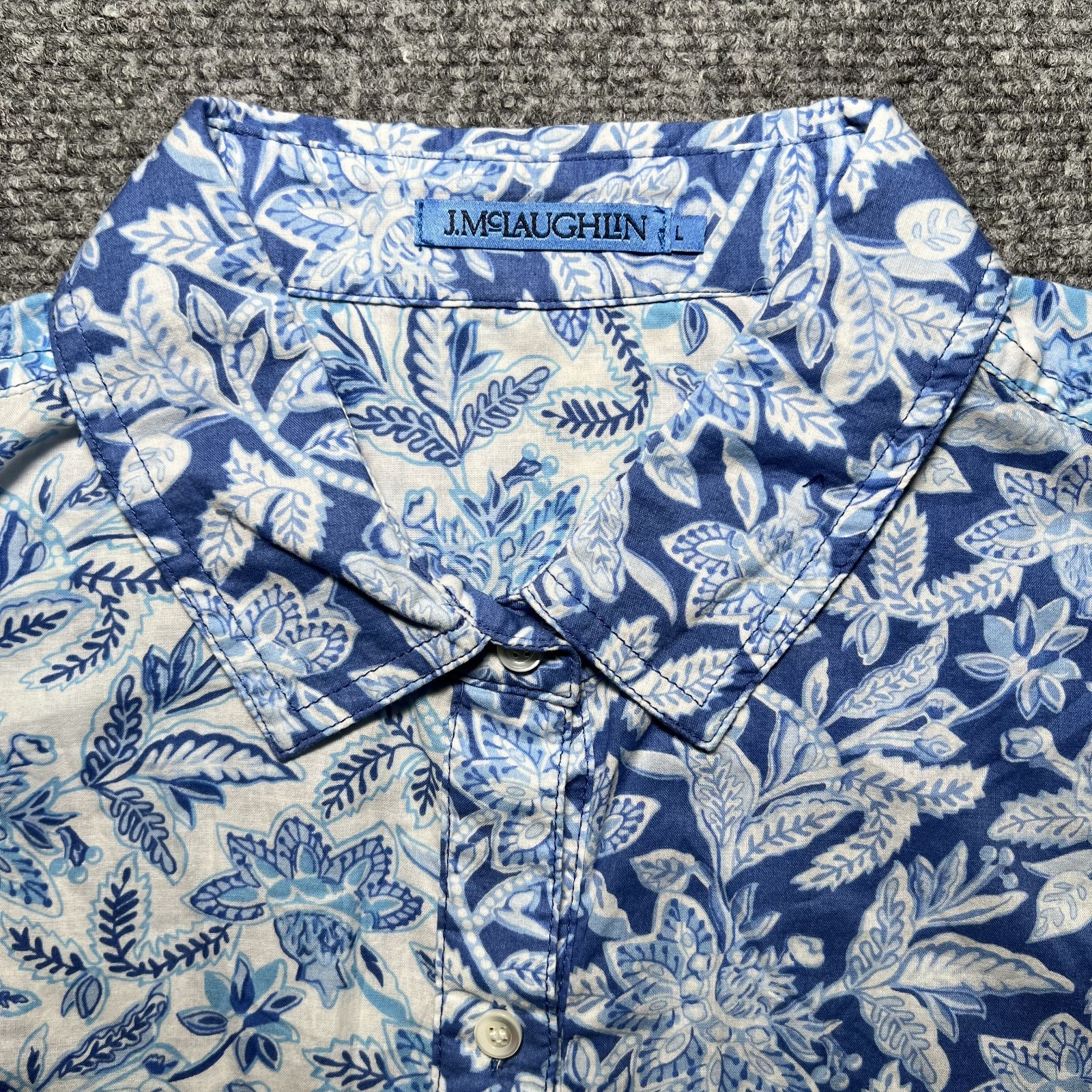 J McLaughlin Floral Button Front Shirt Womens Large Blue Cotton Top Long Sleeve