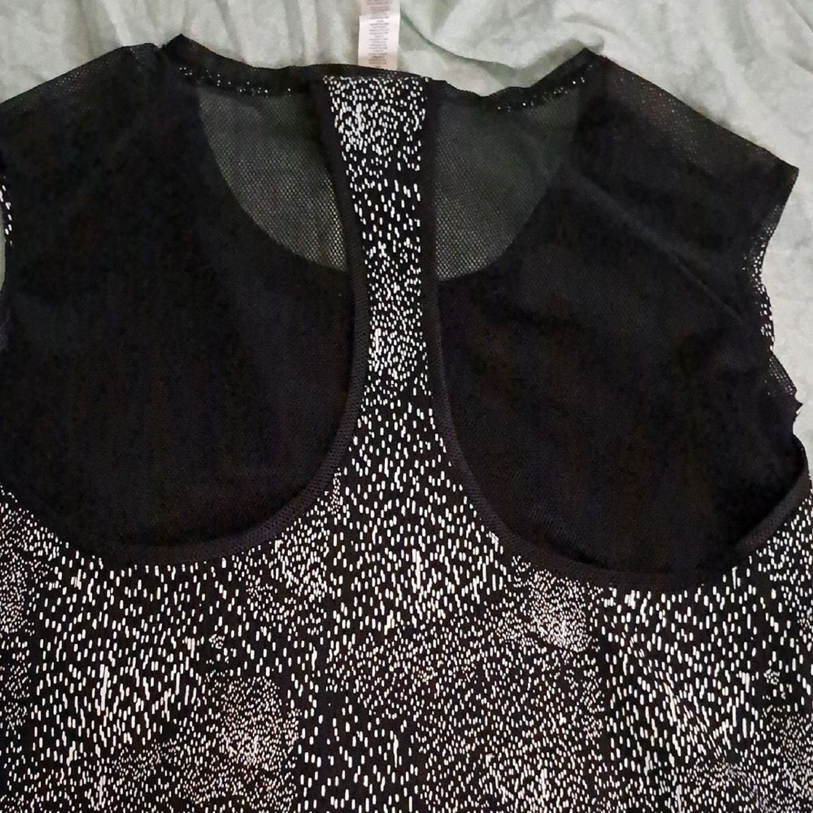 Fabletics Cap Sleeve Boxy Blouse in Black and White