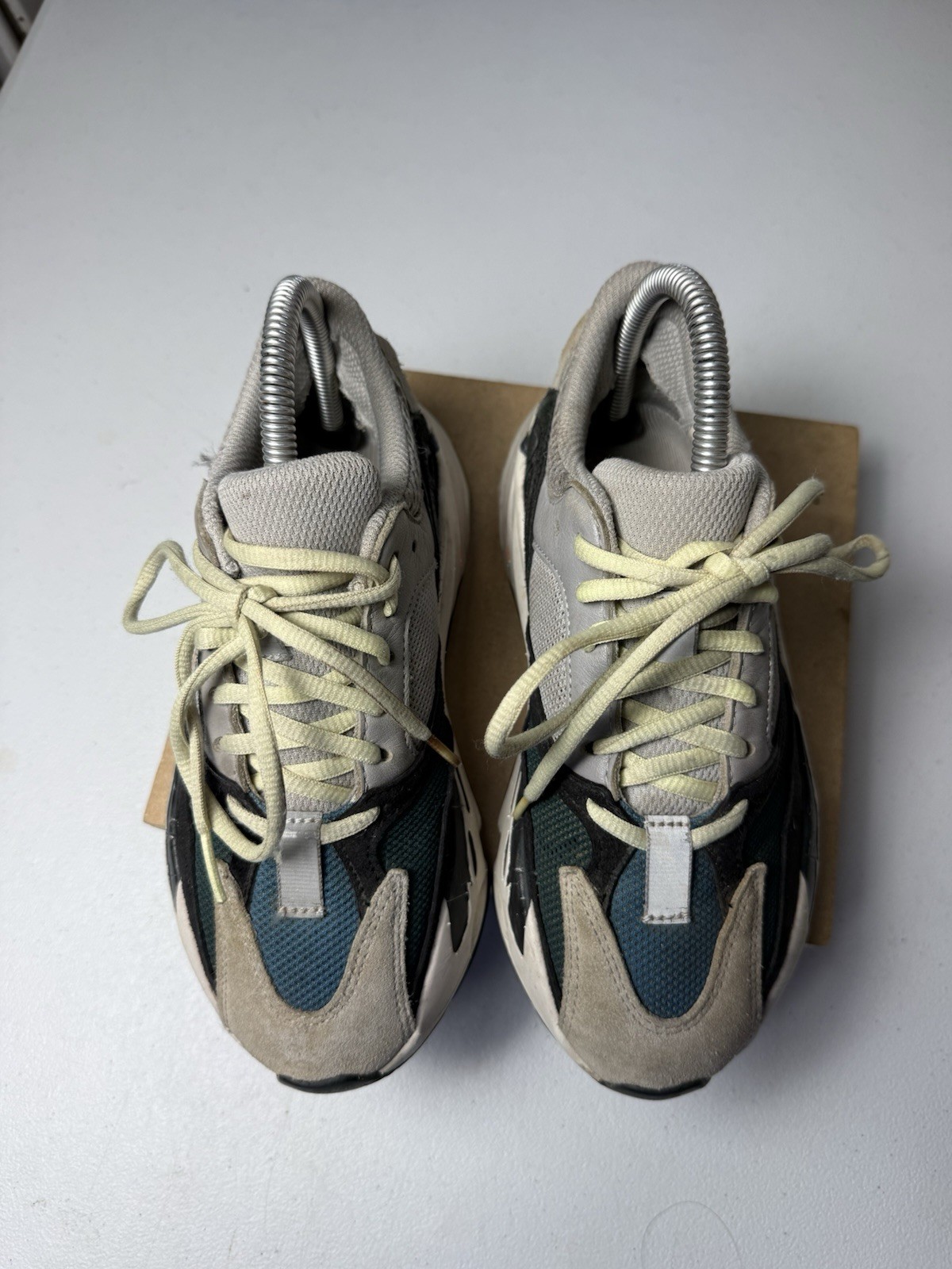 Adidas Yeezy Boost 700 Wave Runner Gray Sneakers Mens Size 4 Used BEAT
