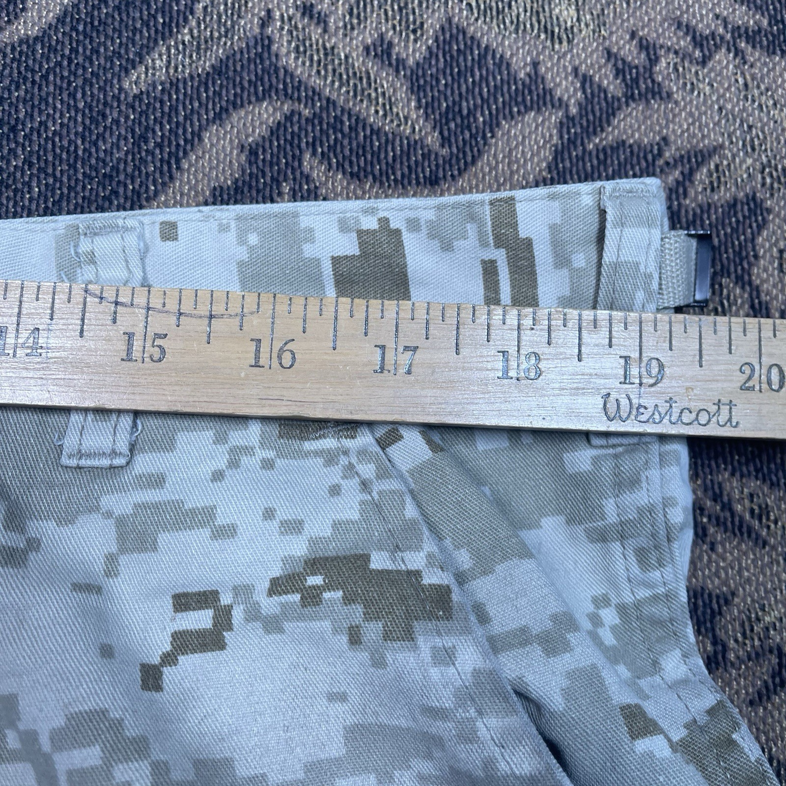 Digi Camo DCU Cargo Pants Large Short Army Combat Mens USGI Missing Top Button