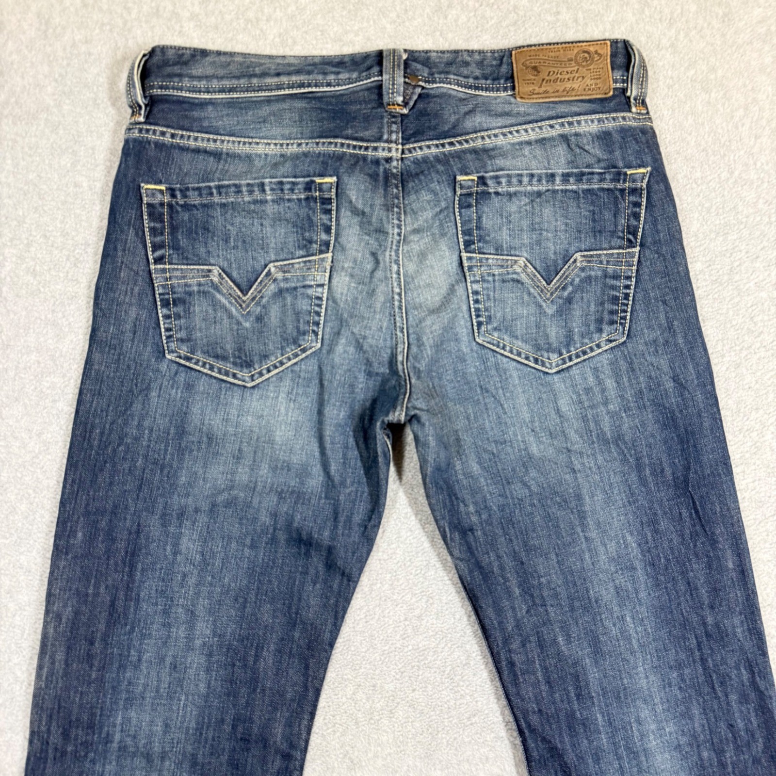 Diesel Industry Mens Straight Leg Blue Denim Jeans 30×32 Button Fly Cotton