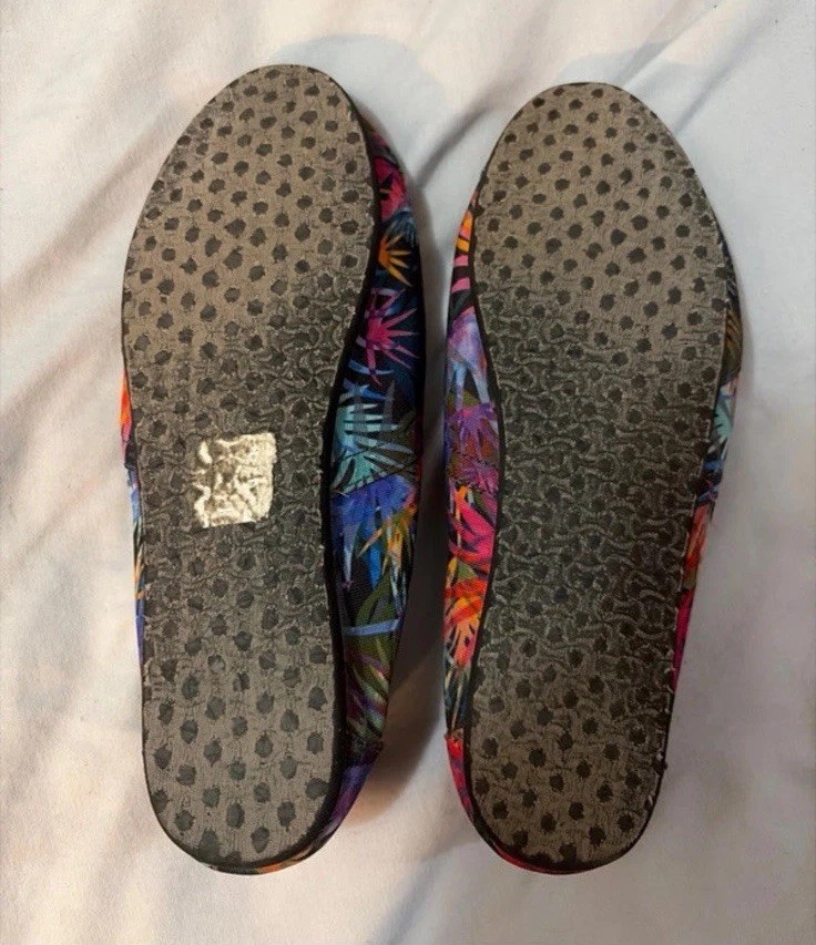 TOMS Women’s Slip-On Flats Canvas Floral Hawaiian Multicolor US 7.5 EU 38