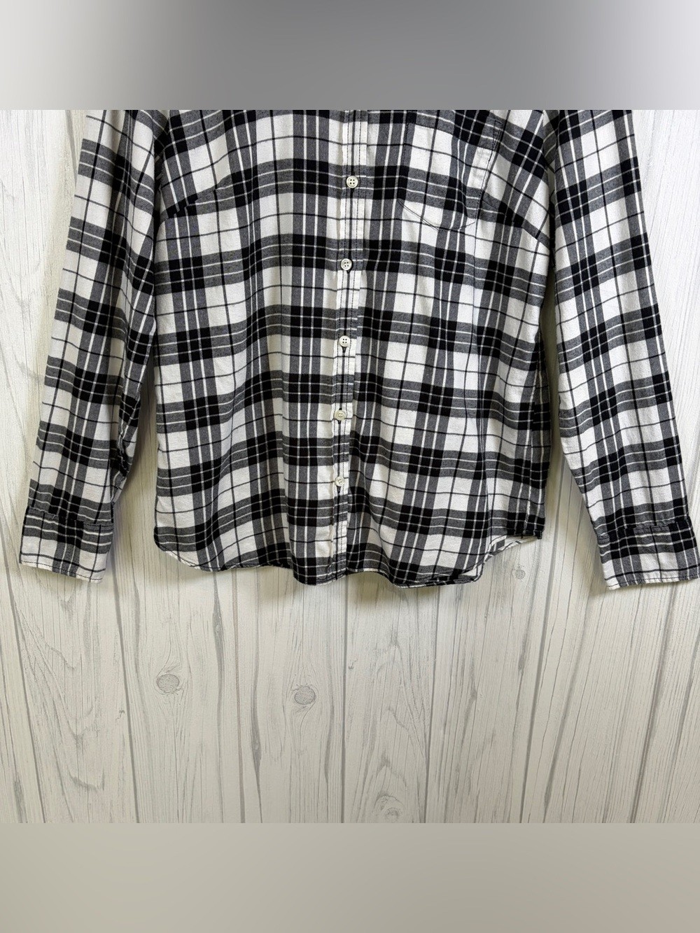 J.CREW Women’s Black & White Plaid Lightweight Flannel Button-Up, Medium