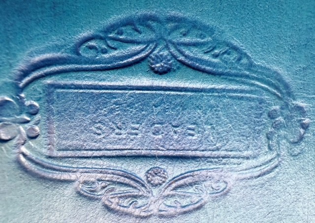 Ladies Blue Tooled Leather Wallet (NWT) Paraguay