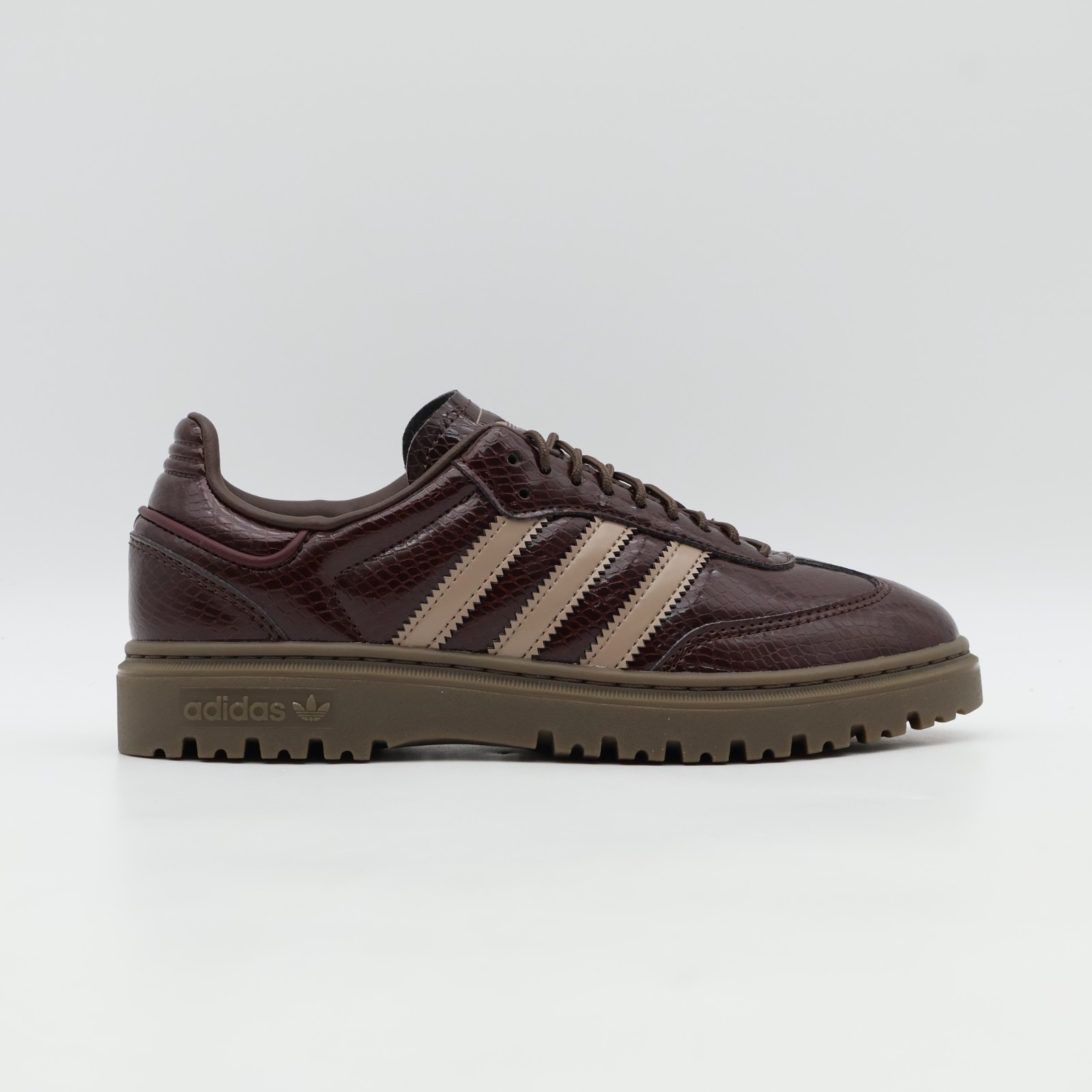 JQ6711 adidas SAMBA WTR SUPCOL CHABRN GUM5 (Men’s)