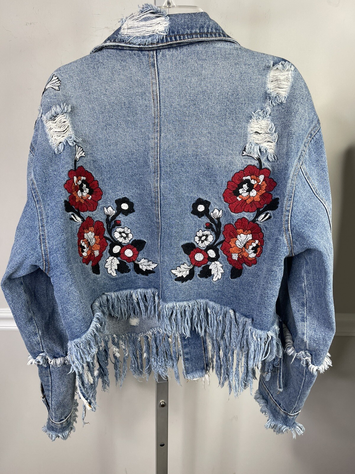 Hengshen M Embroidered Floral Denim Jeans Jacket Distressed Fringe Boho Chic