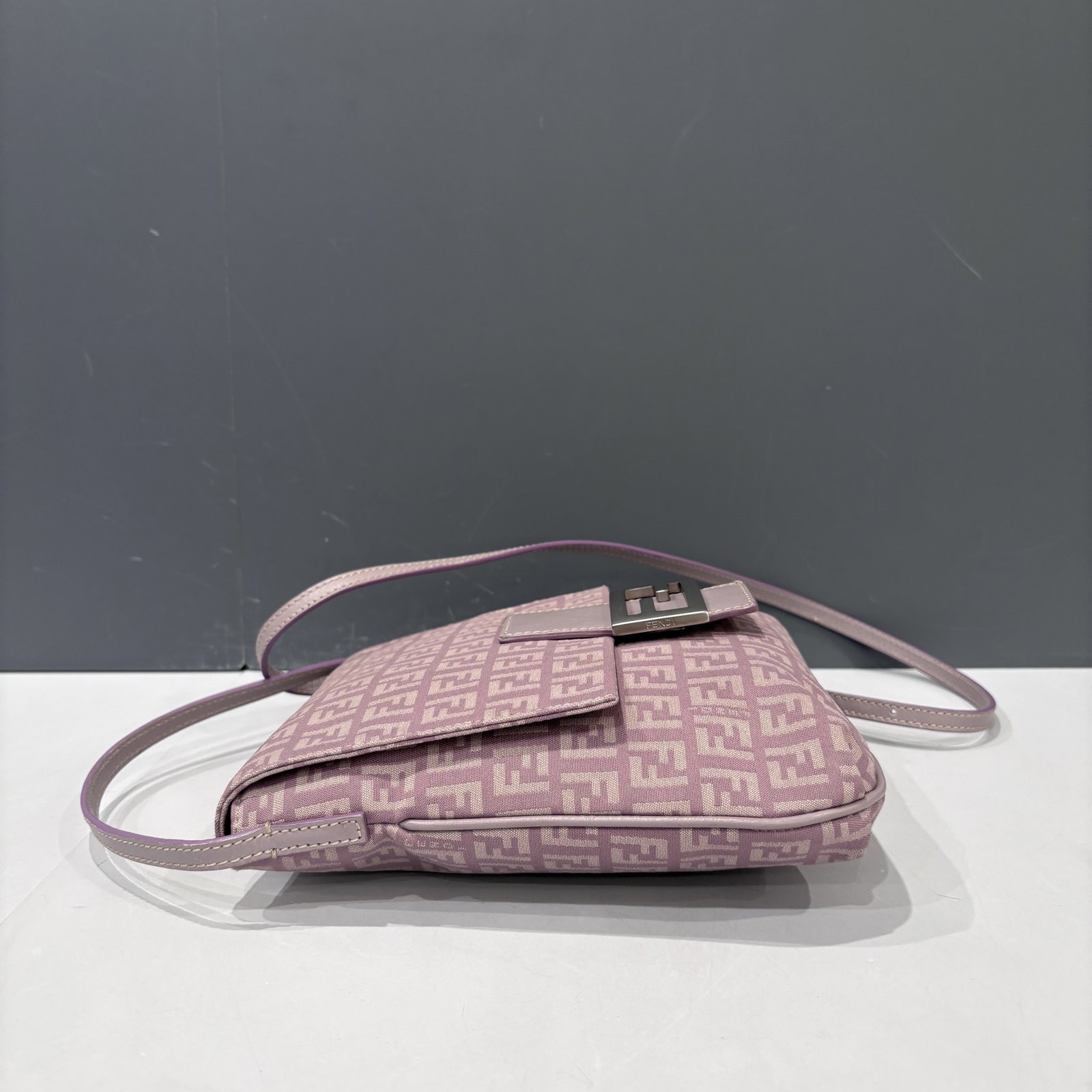 Fendi Shoulder Bag Light Purple Beige Zucchino (lc041826c6)