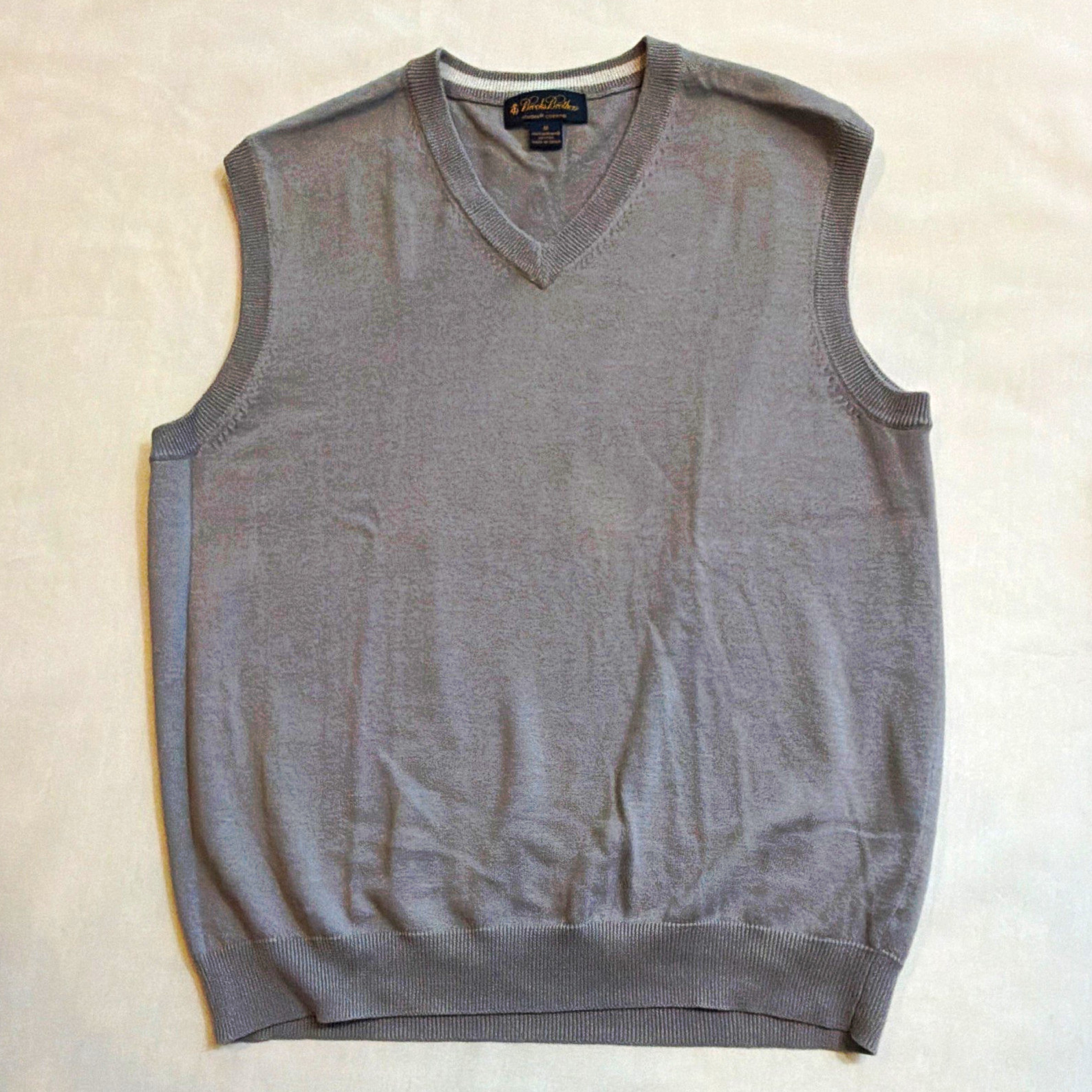Brooks Brothers Men’s M Gray Cotton Knit V-Neck Sweater Vest Sleeveless