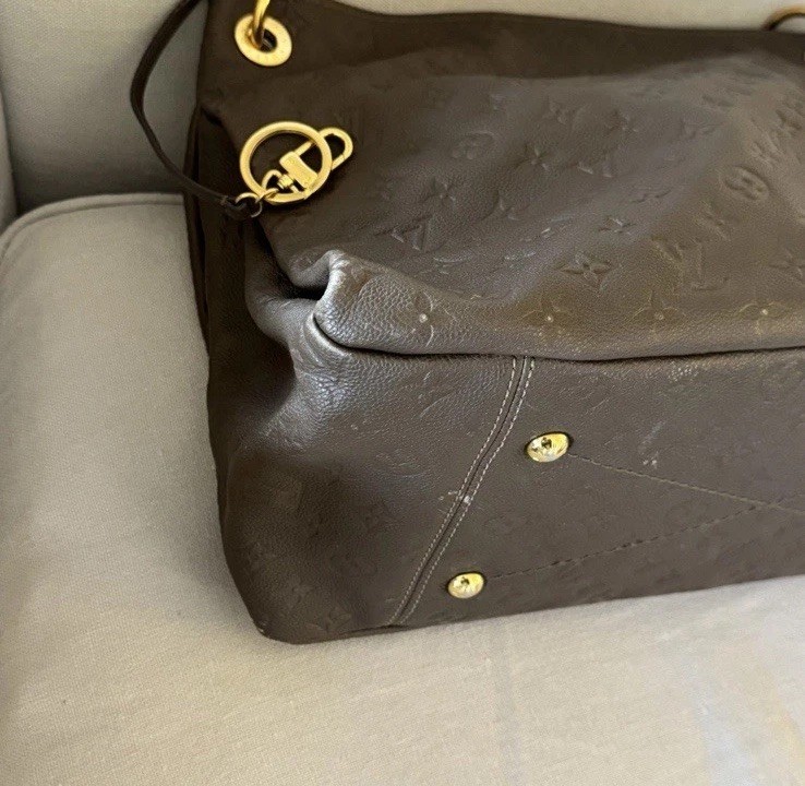 Louis Vuitton Brown Artsy MM Empreinte Leather bag 2011 Gold hardware