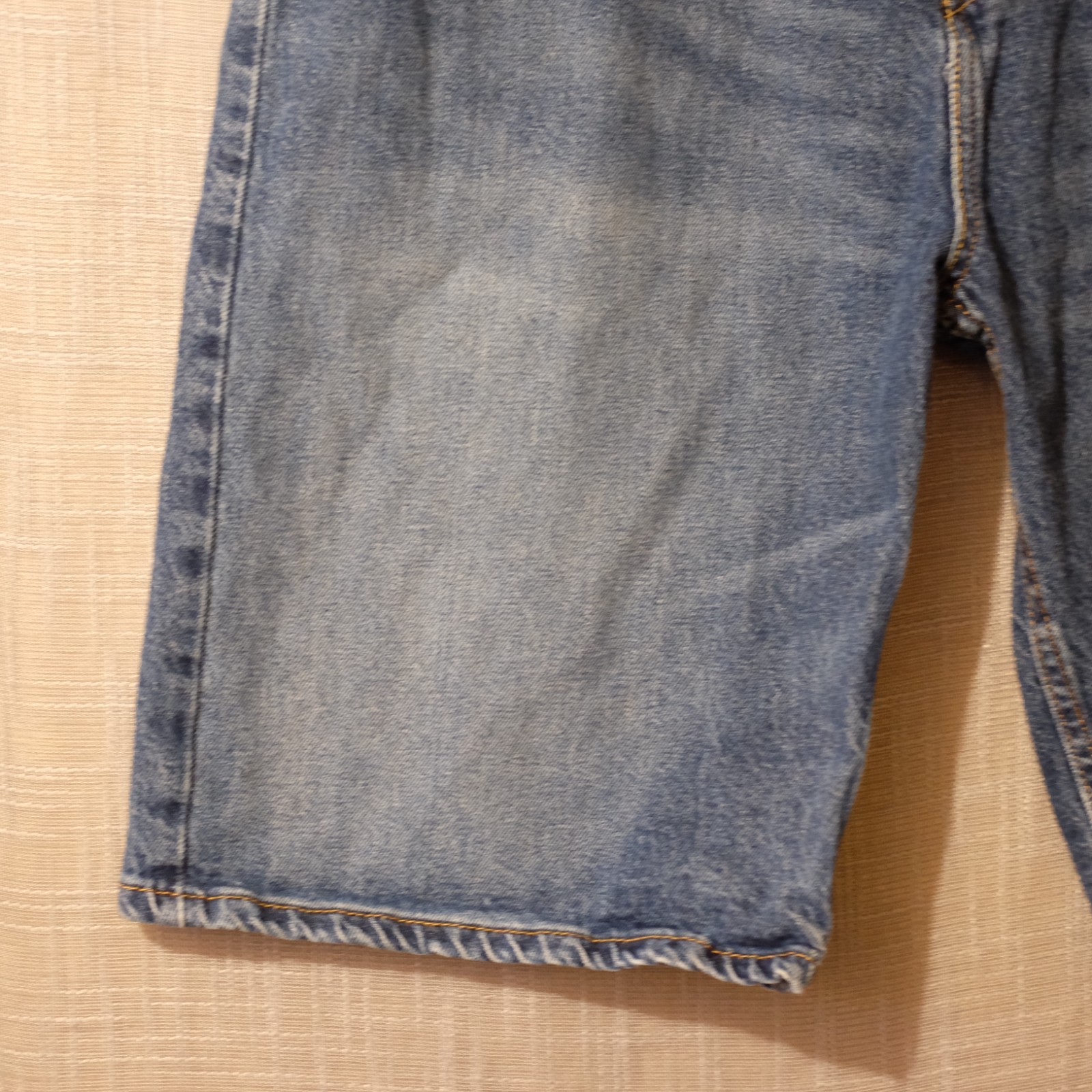 Levis 569 Jean Shorts Blue Denim Bermuda Inseam 11-1/2 in Mens W36 #A12-15