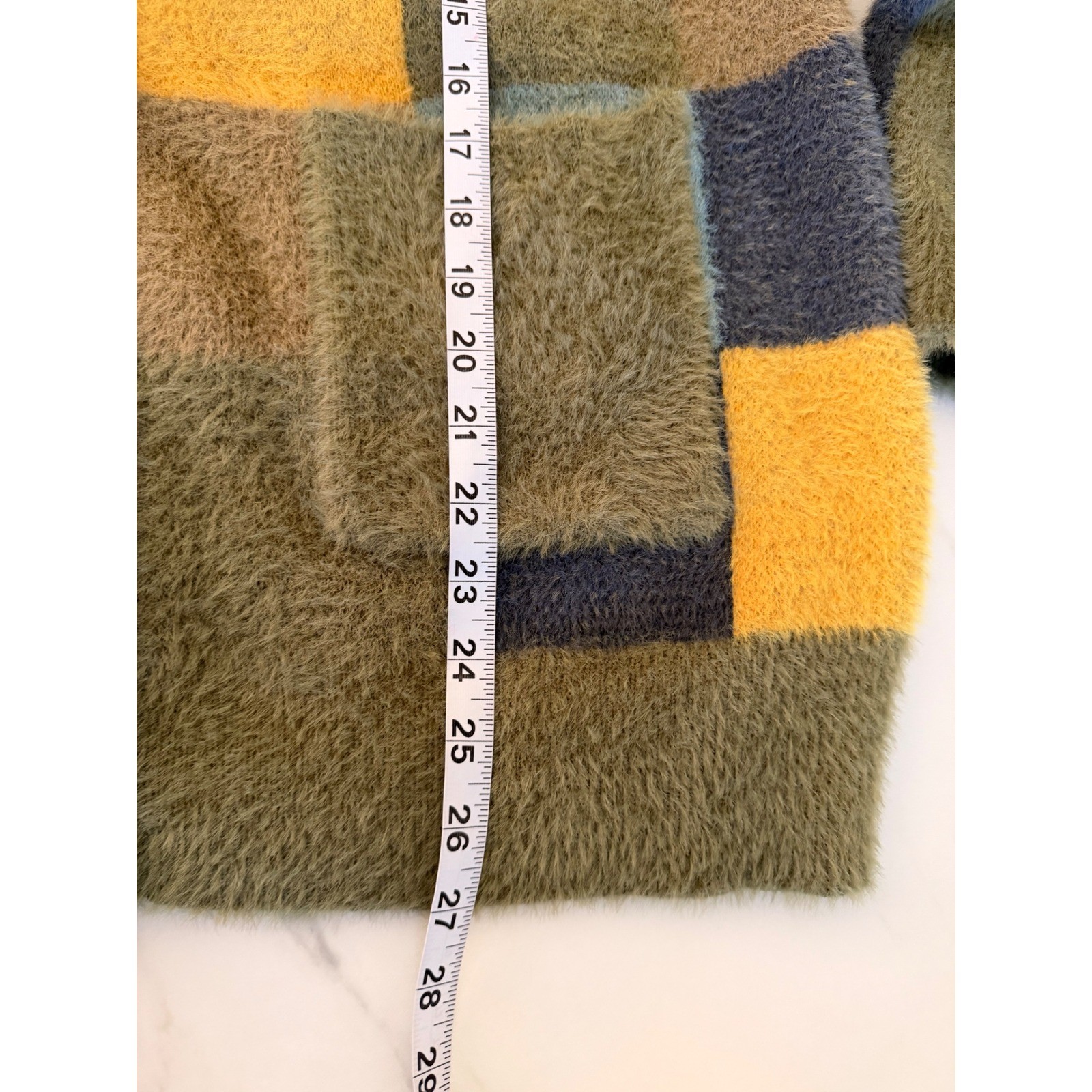 Listicle Women Green Yellow Blue Checkerboard Fuzzy Eyelash Knit Cardigan Large