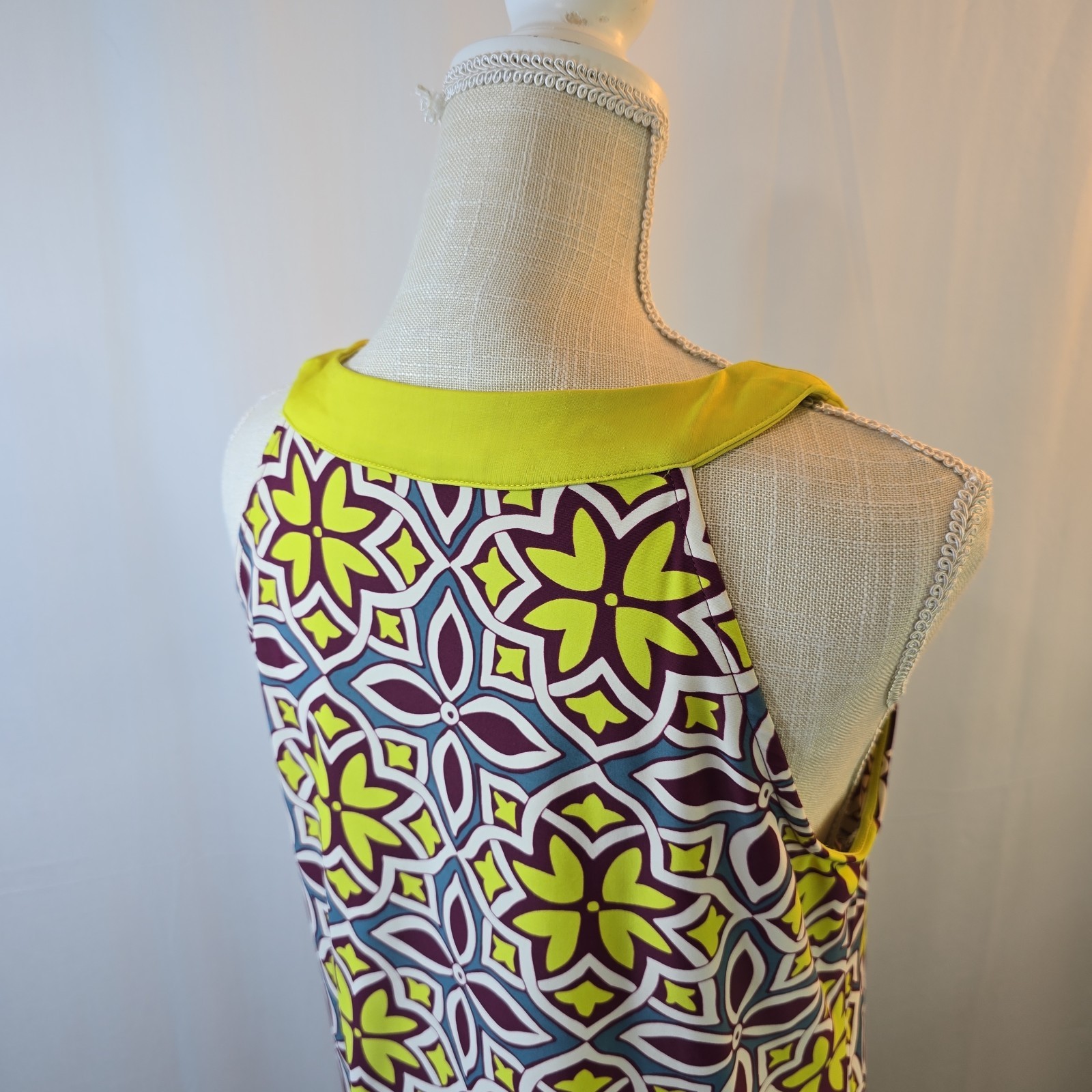 Aryeh Summer Geometric Print Sleeveless Dress Sz M Lime Purple U-Neckline Nylon
